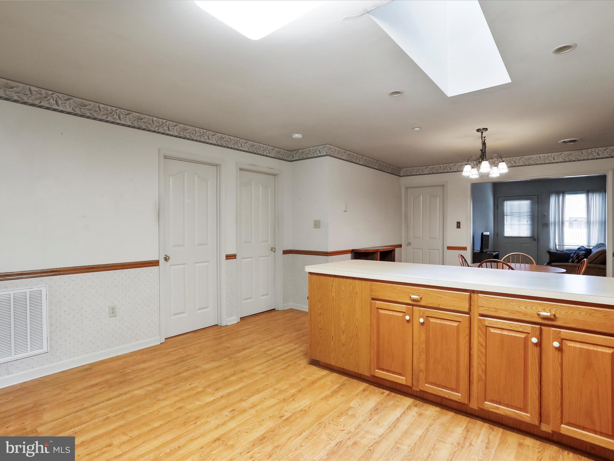 SOUTH POINTE - Residential