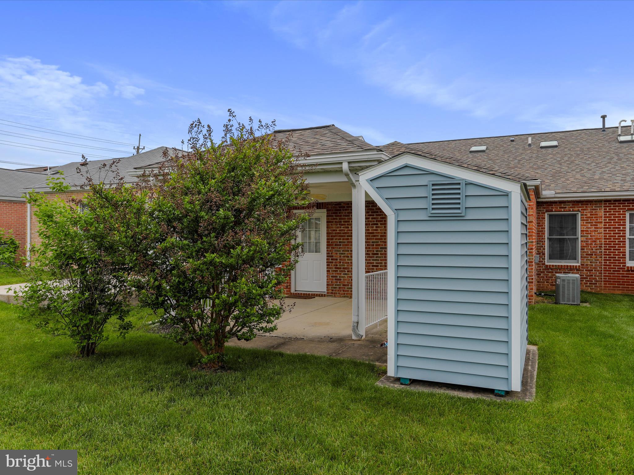 SOUTH POINTE - Residential