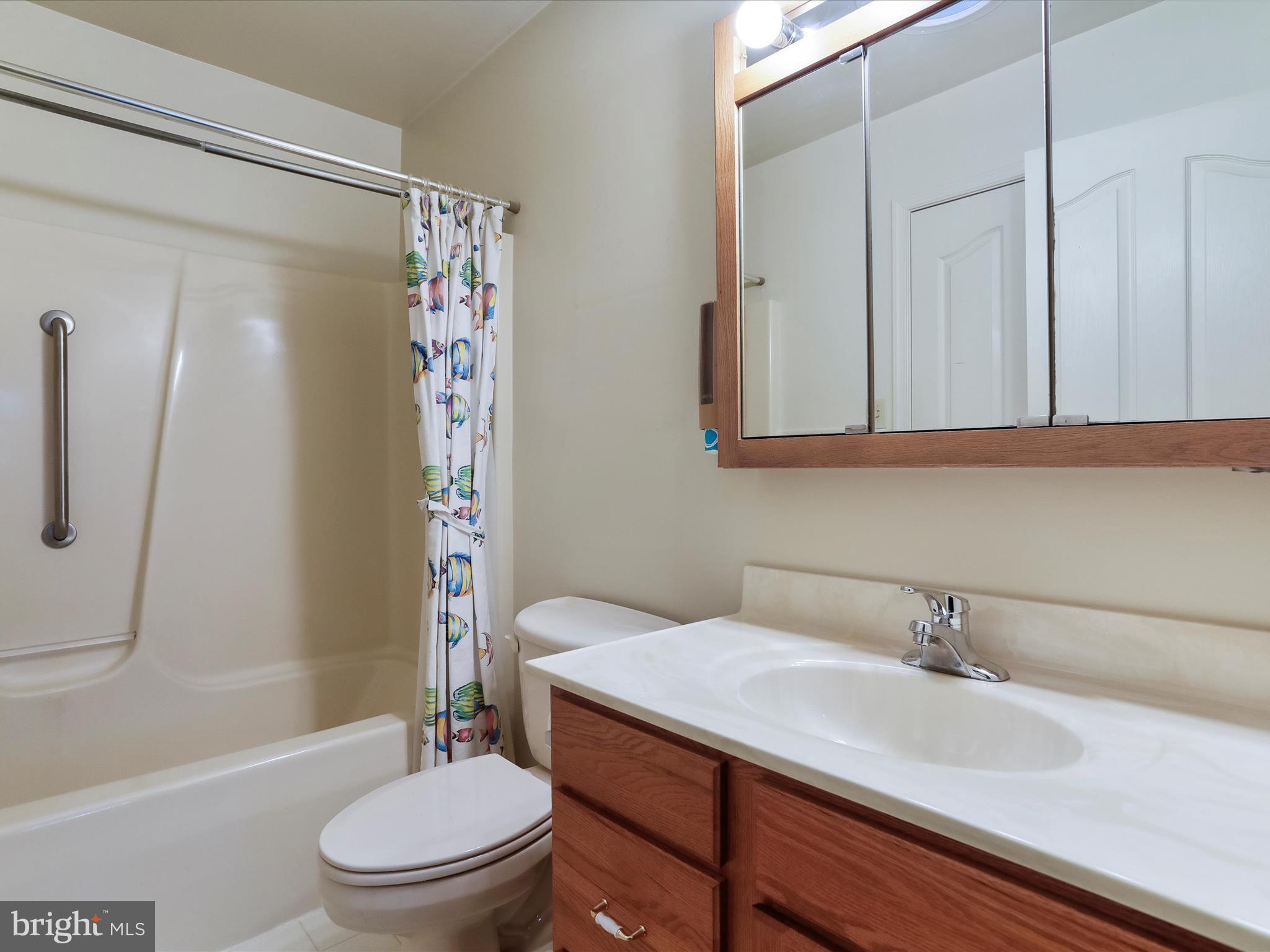 SOUTH POINTE - Residential