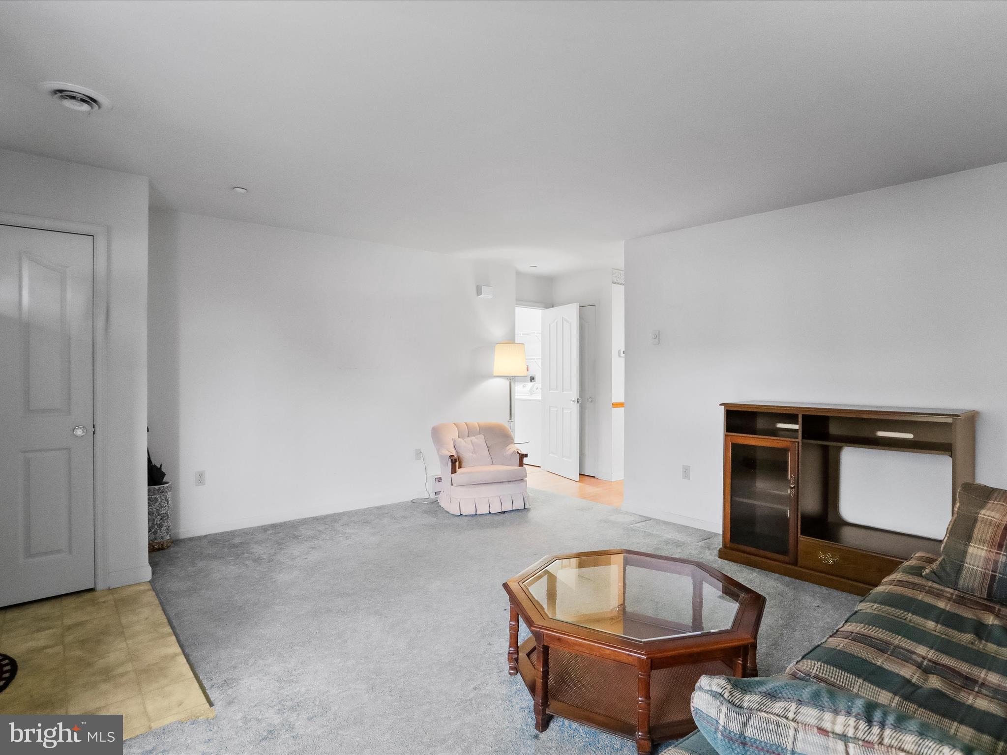 SOUTH POINTE - Residential