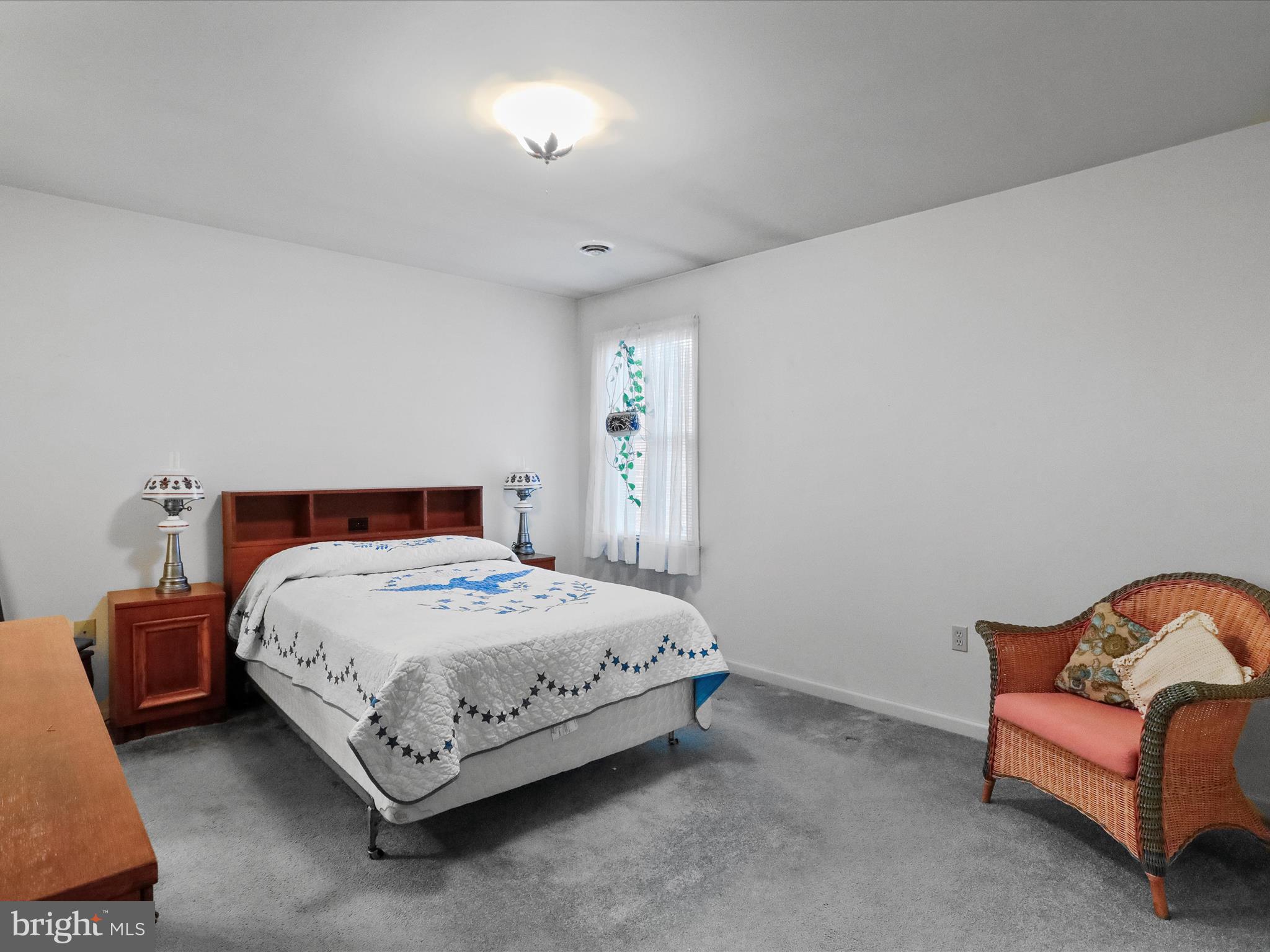 SOUTH POINTE - Residential