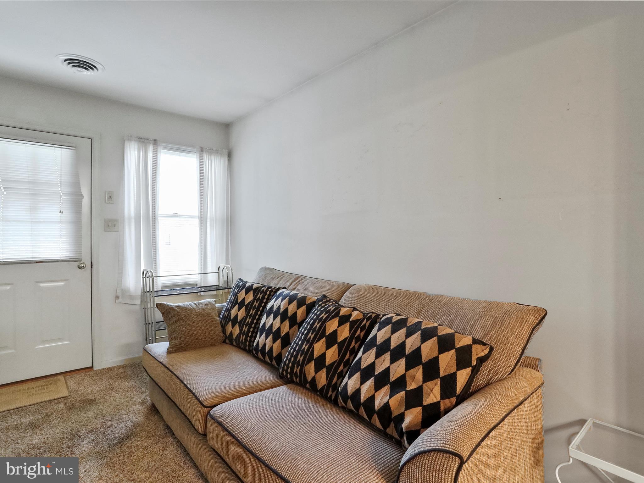 SOUTH POINTE - Residential