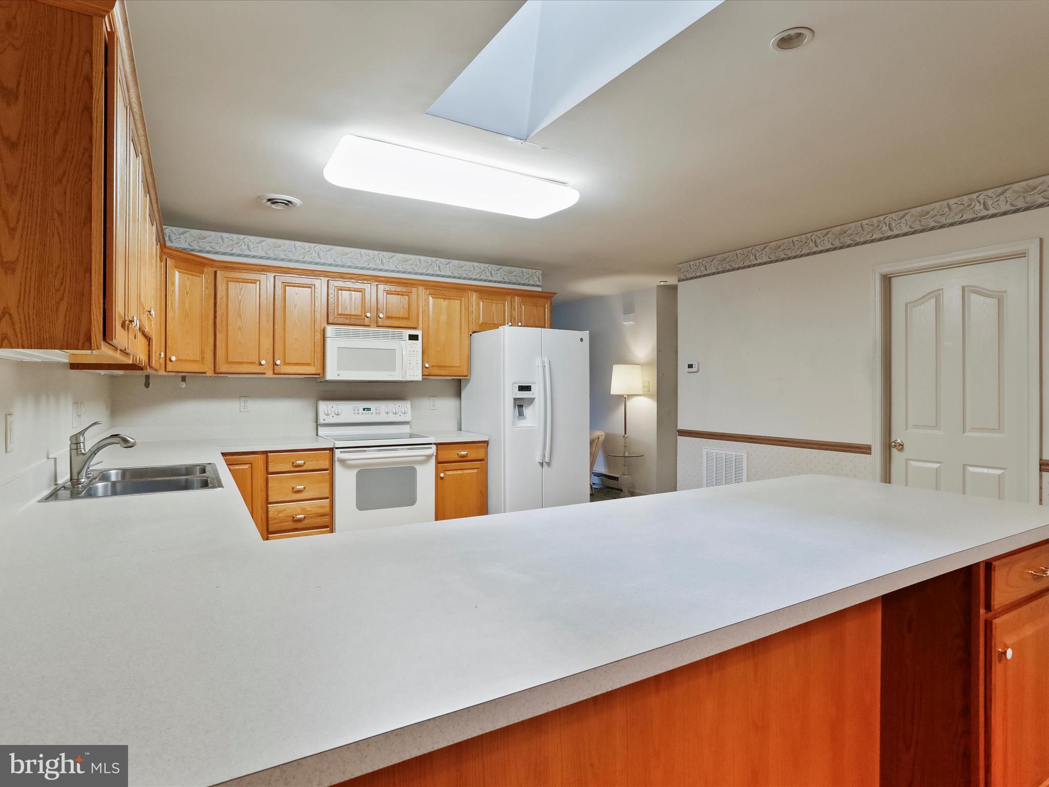 SOUTH POINTE - Residential