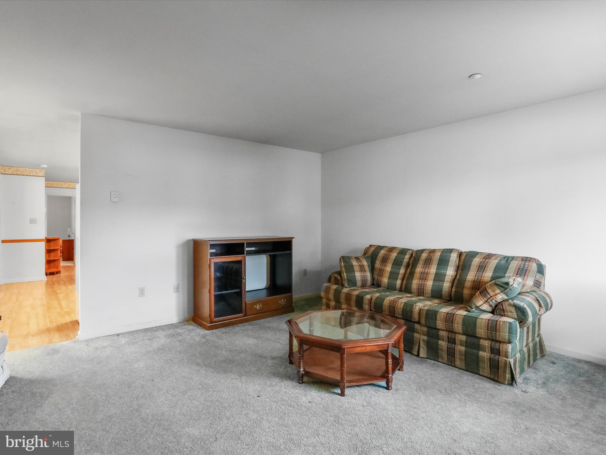 SOUTH POINTE - Residential