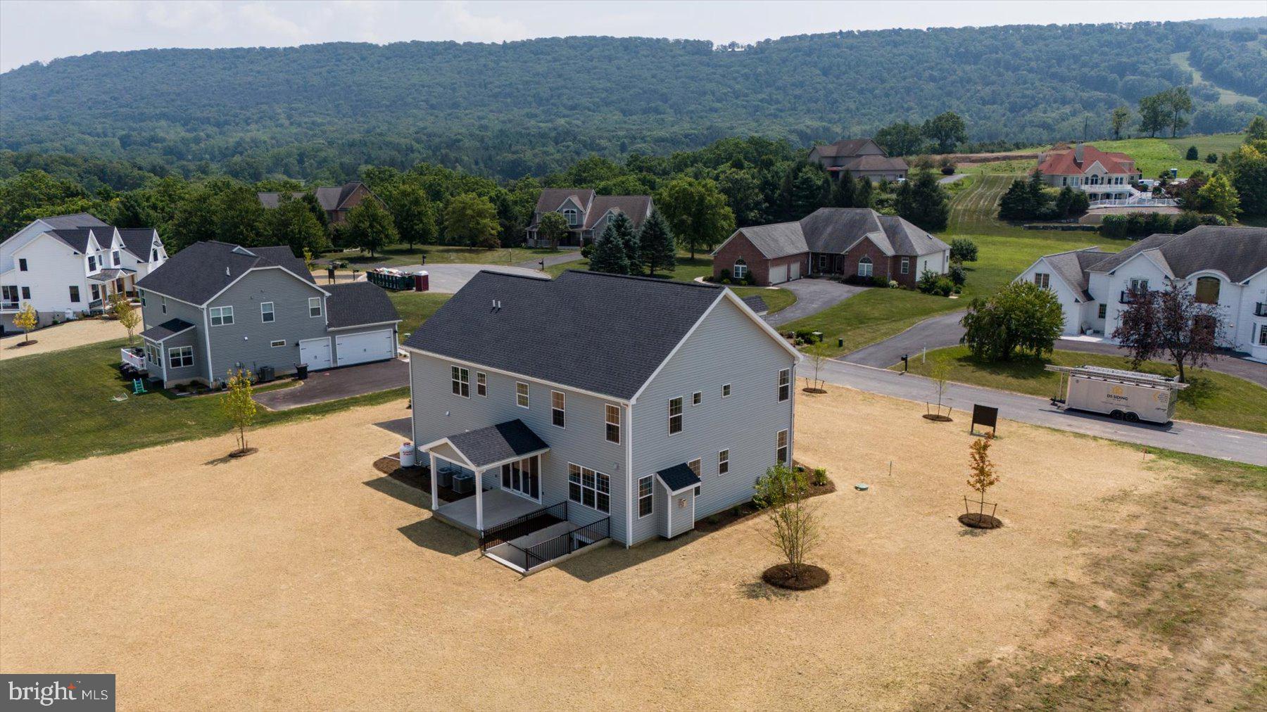 LAUREL HILLS - Residential