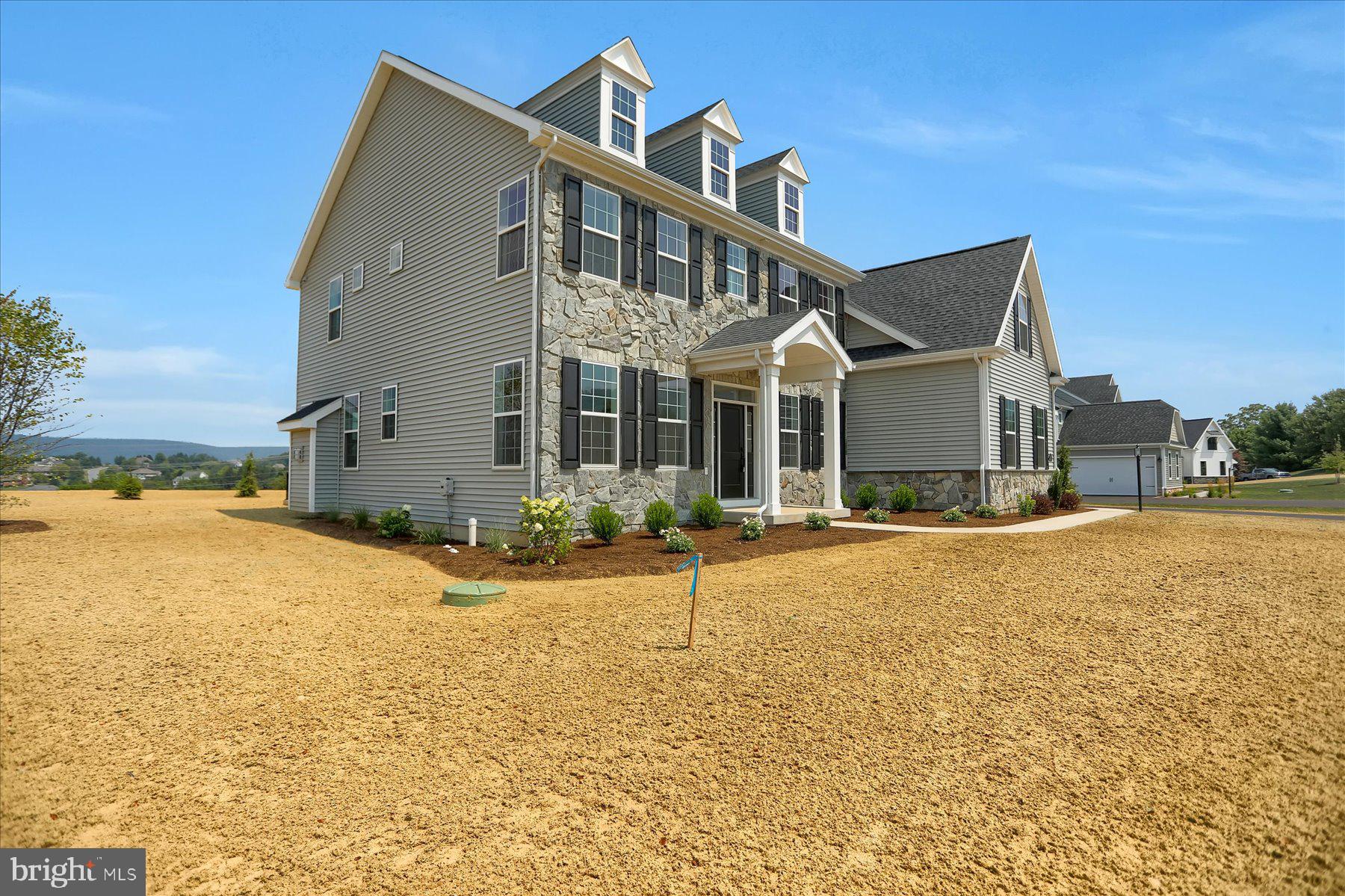 LAUREL HILLS - Residential