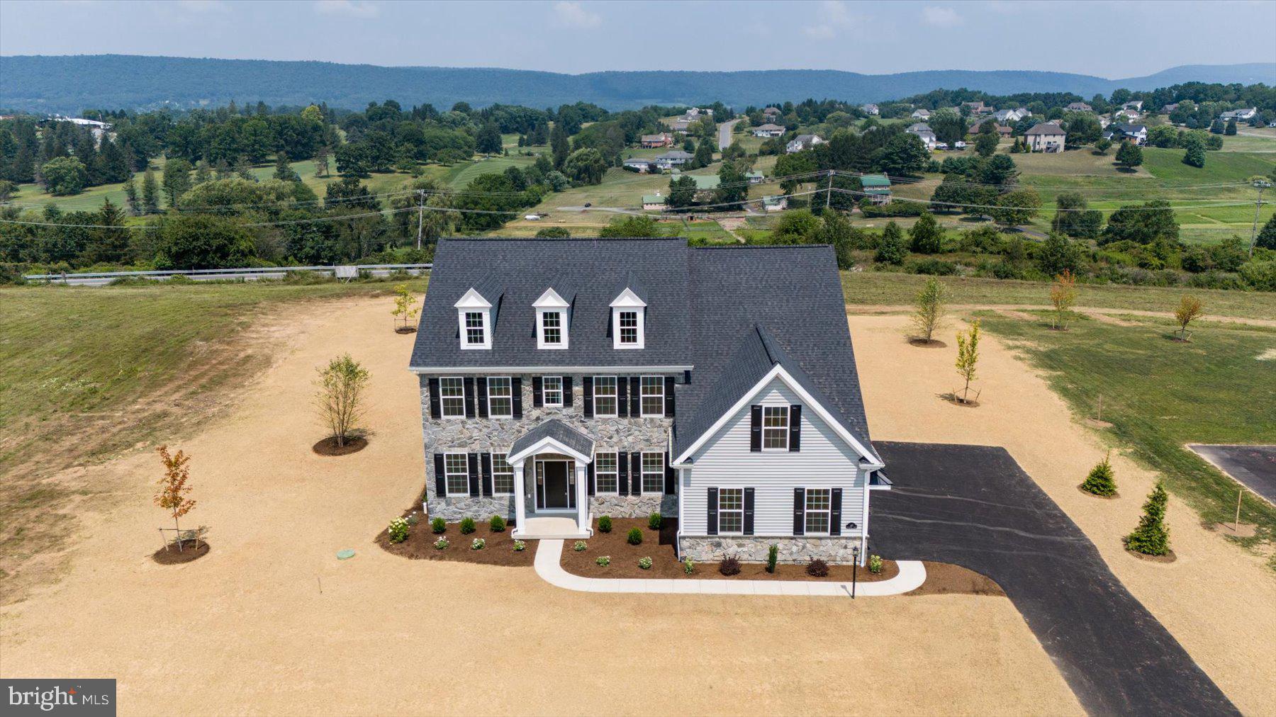 LAUREL HILLS - Residential