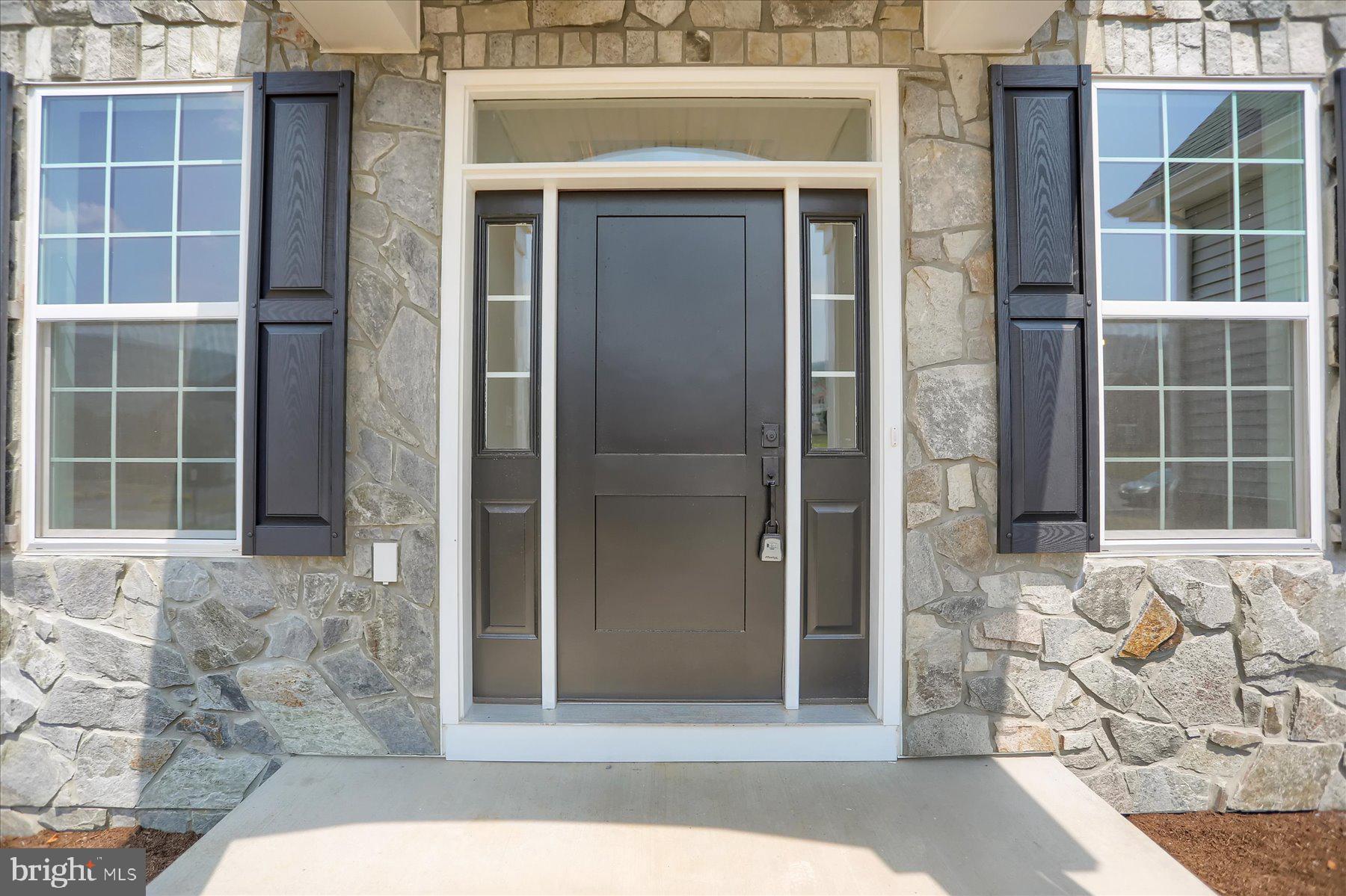 LAUREL HILLS - Residential