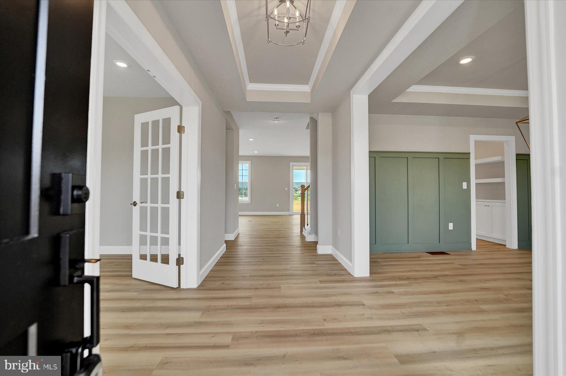 LAUREL HILLS - Residential