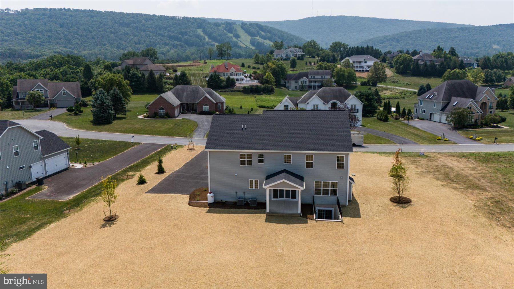 LAUREL HILLS - Residential