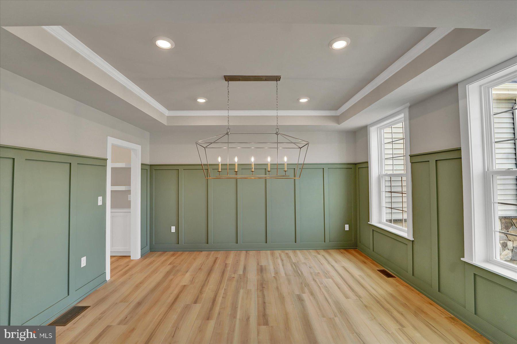 LAUREL HILLS - Residential