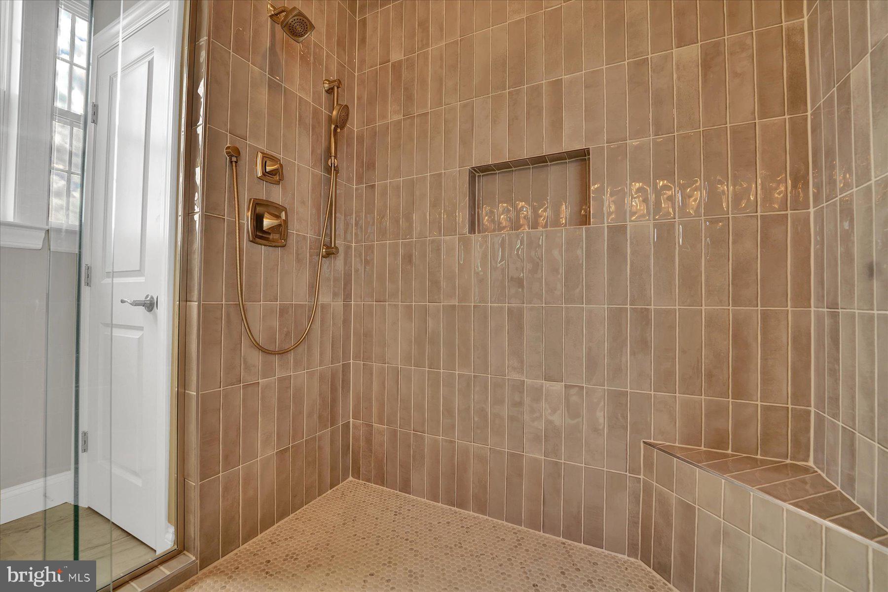 LAUREL HILLS - Residential