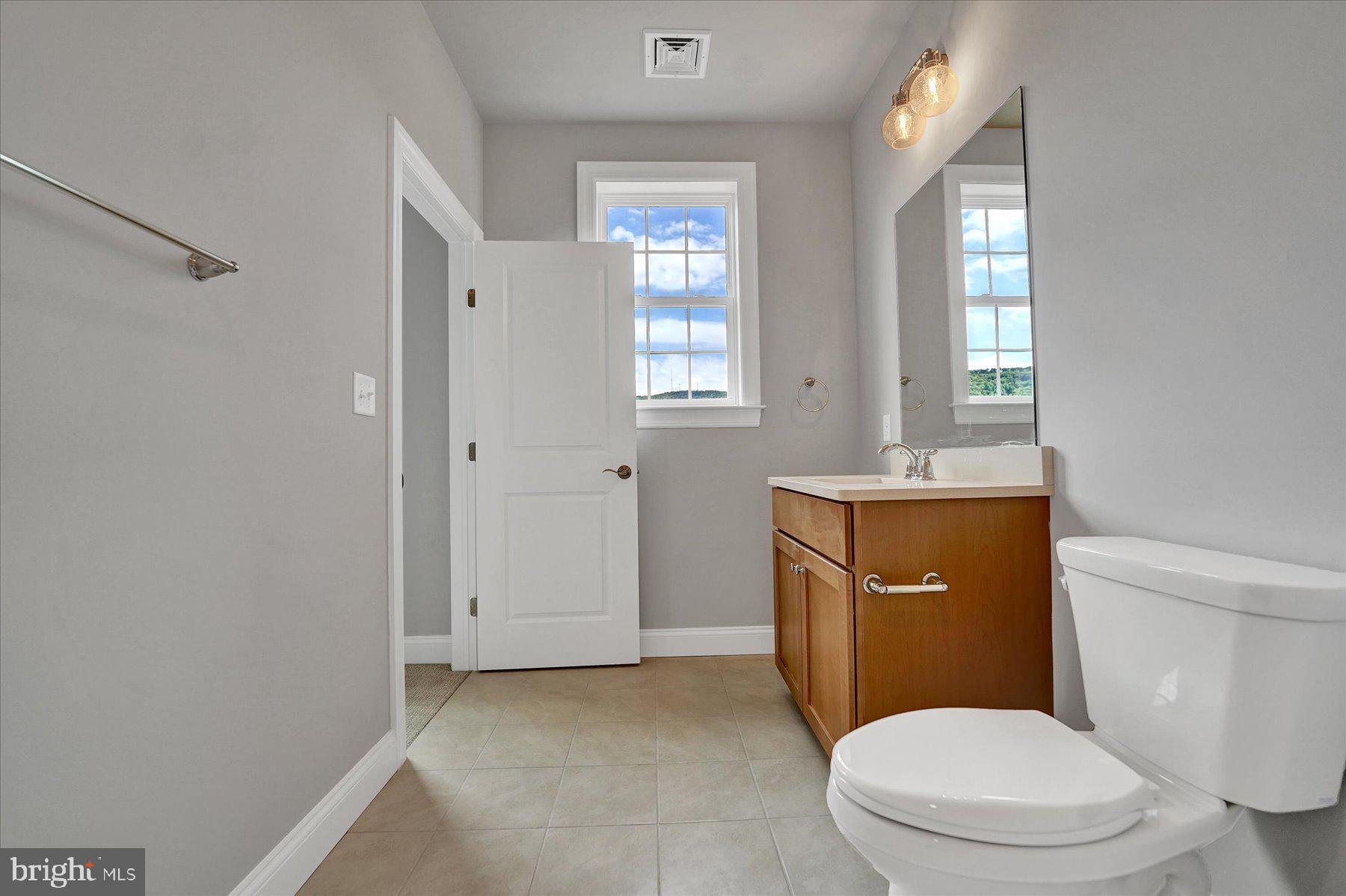 LAUREL HILLS - Residential