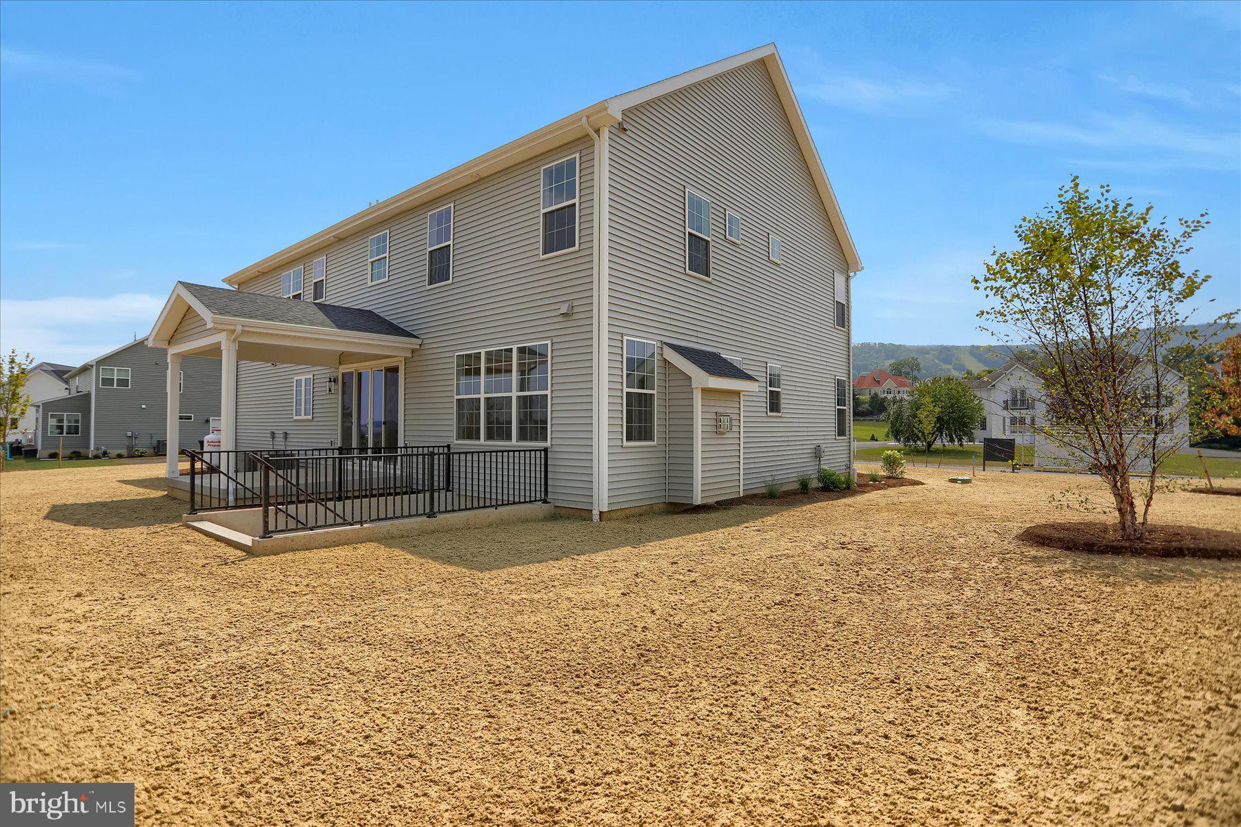 LAUREL HILLS - Residential