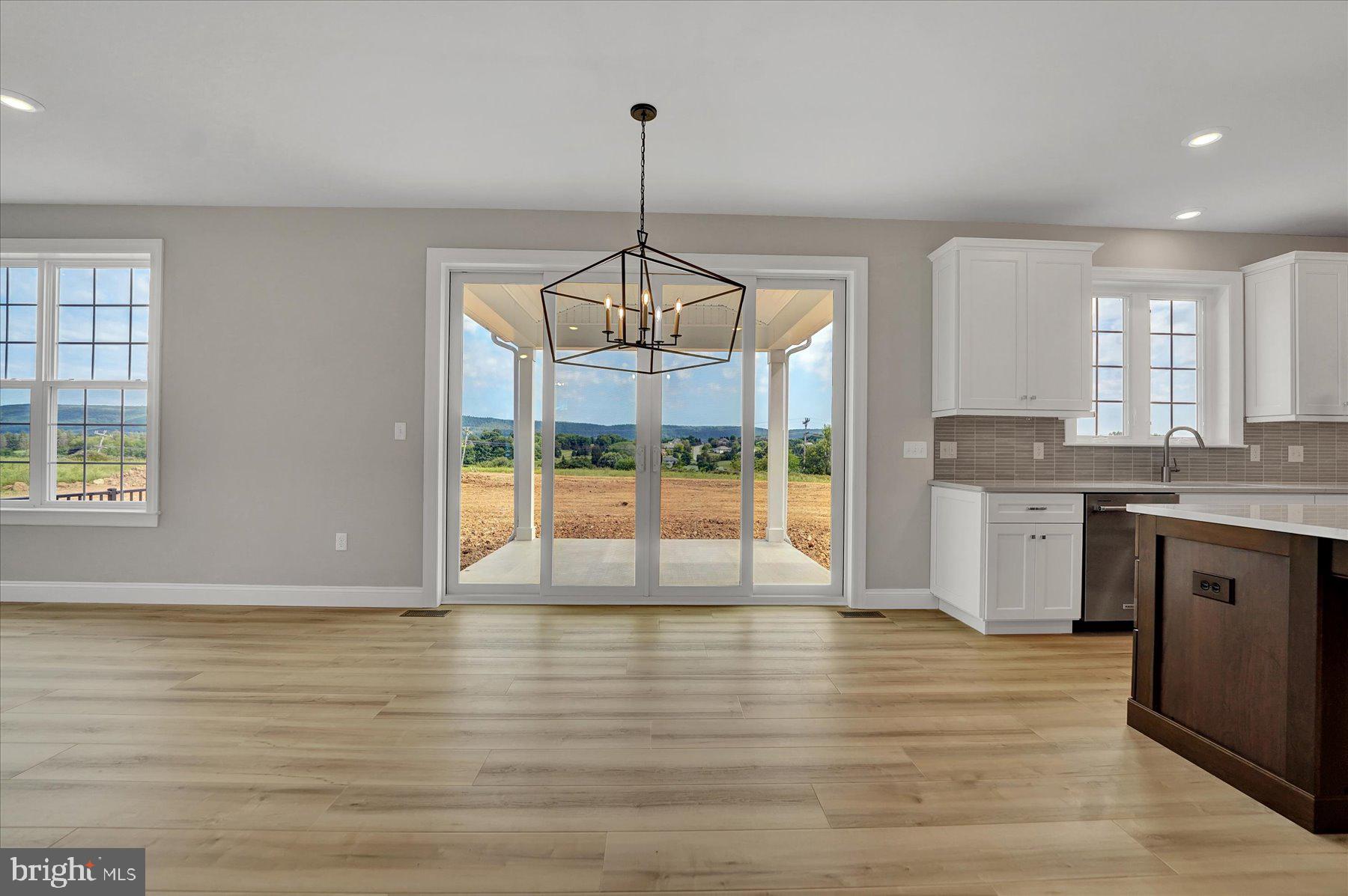 LAUREL HILLS - Residential