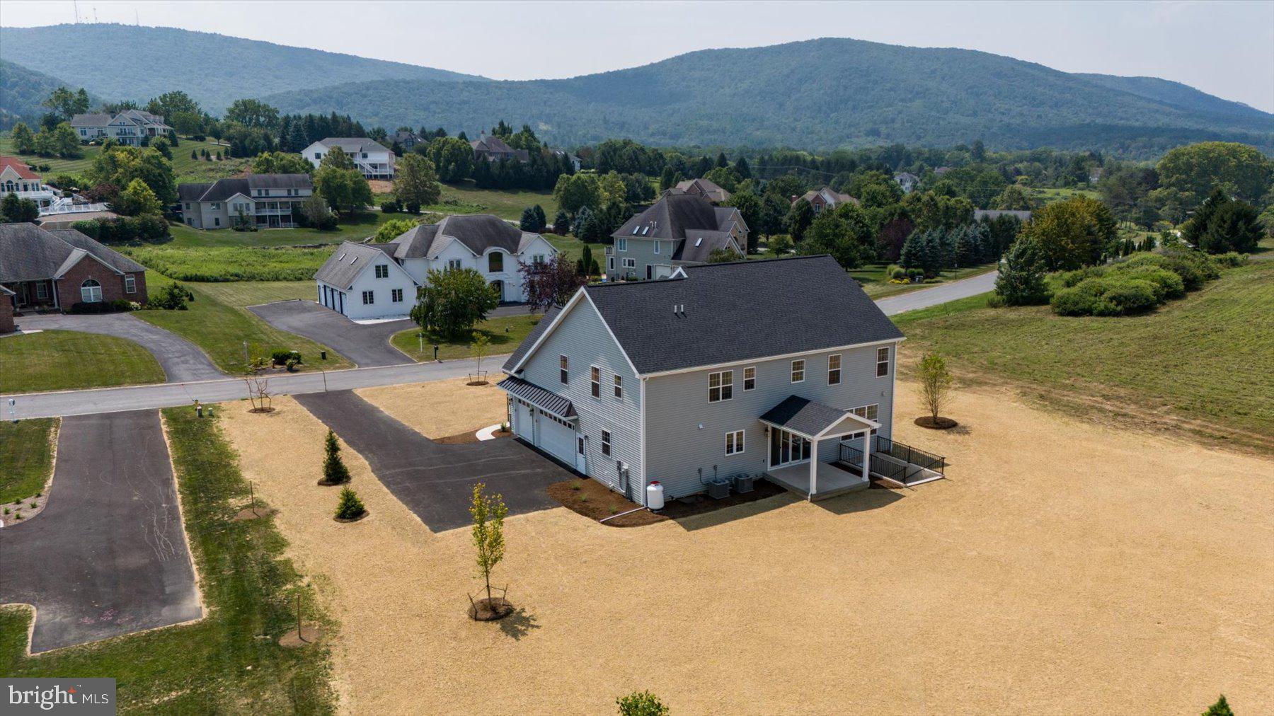 LAUREL HILLS - Residential