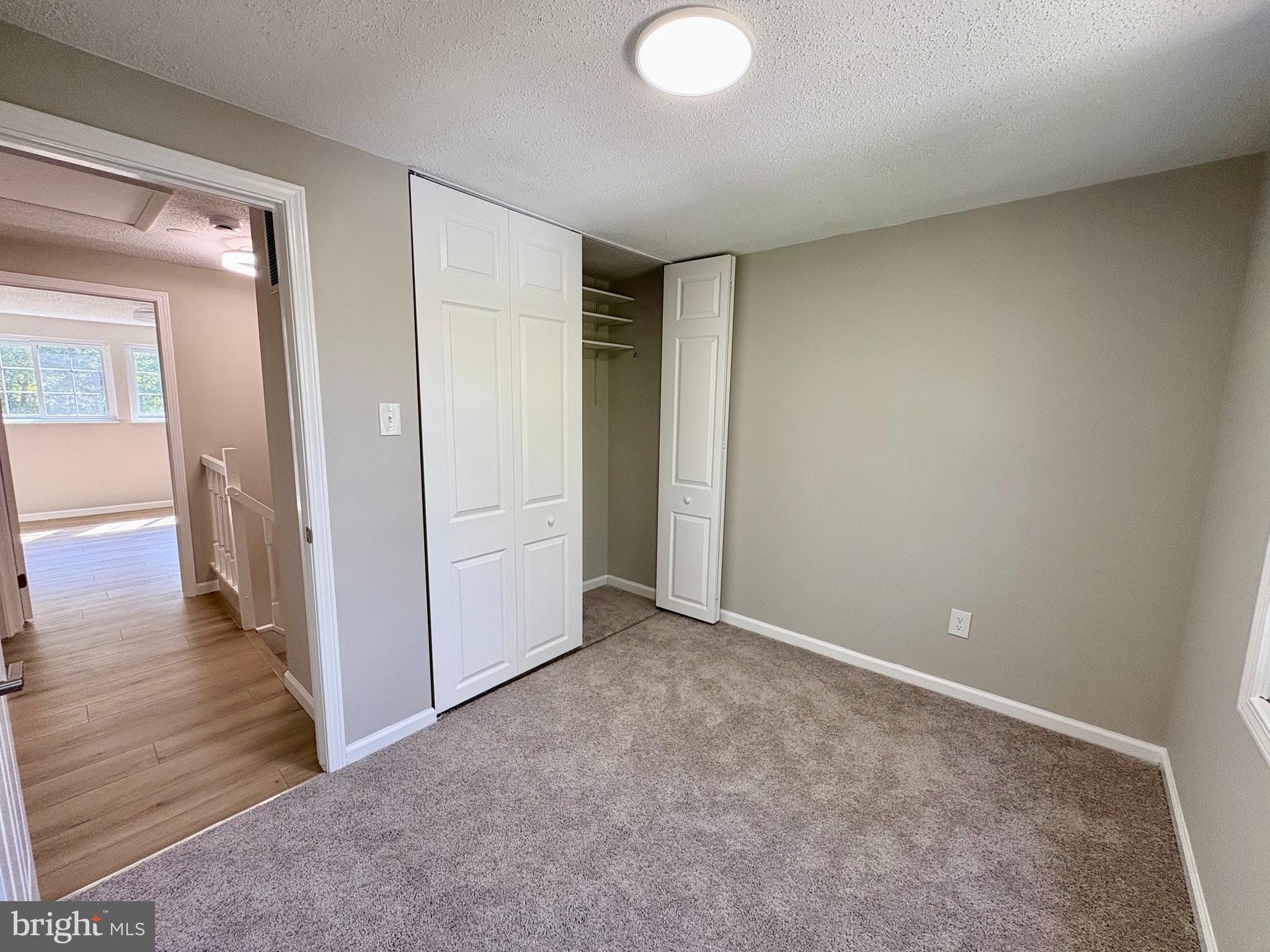 D EVEREUX WEST - Residential