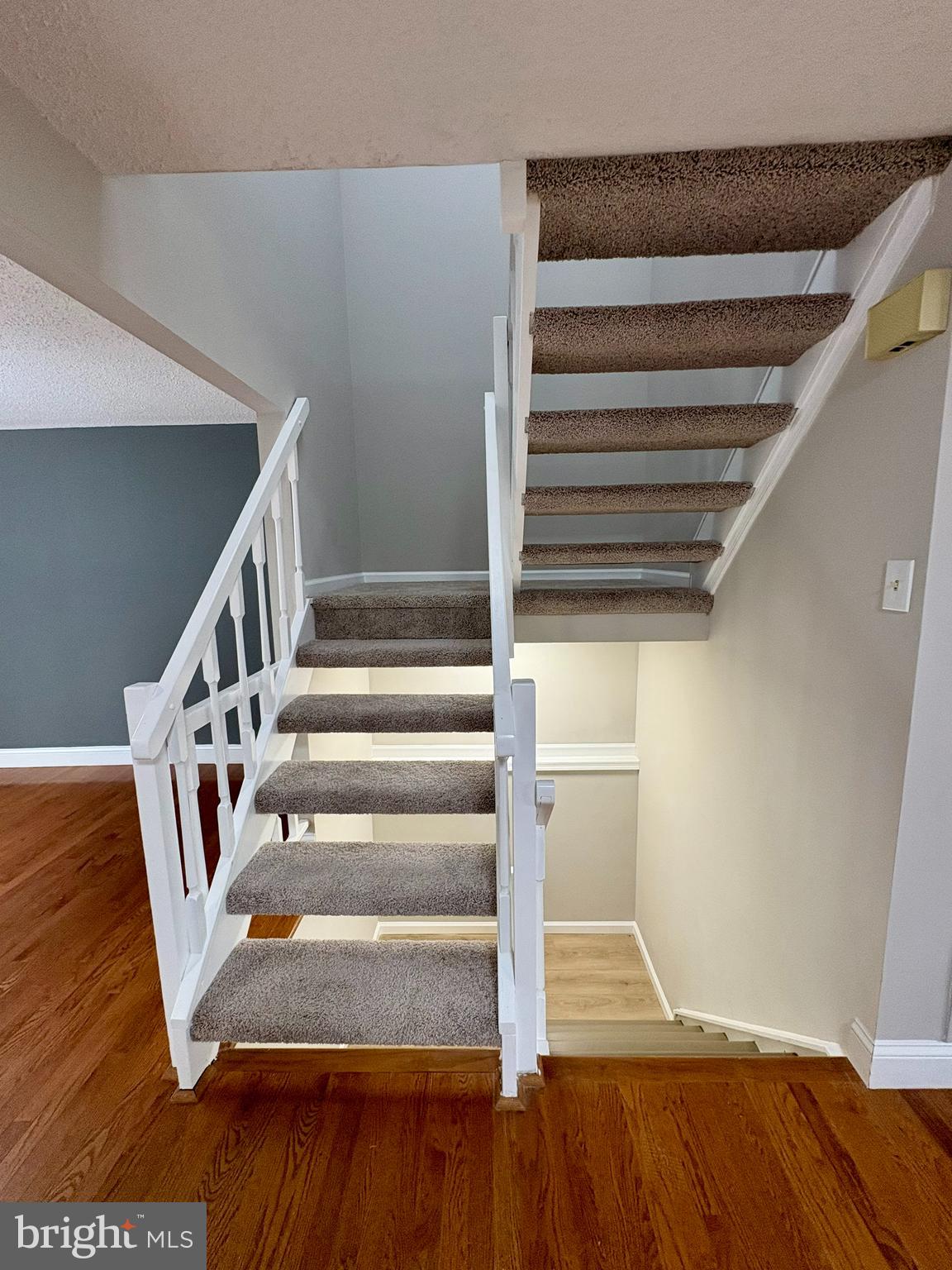 D EVEREUX WEST - Residential