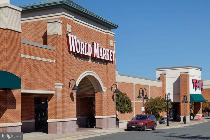 D EVEREUX WEST - Residential