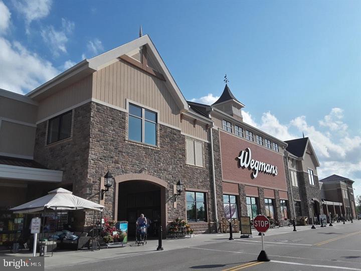 D EVEREUX WEST - Residential