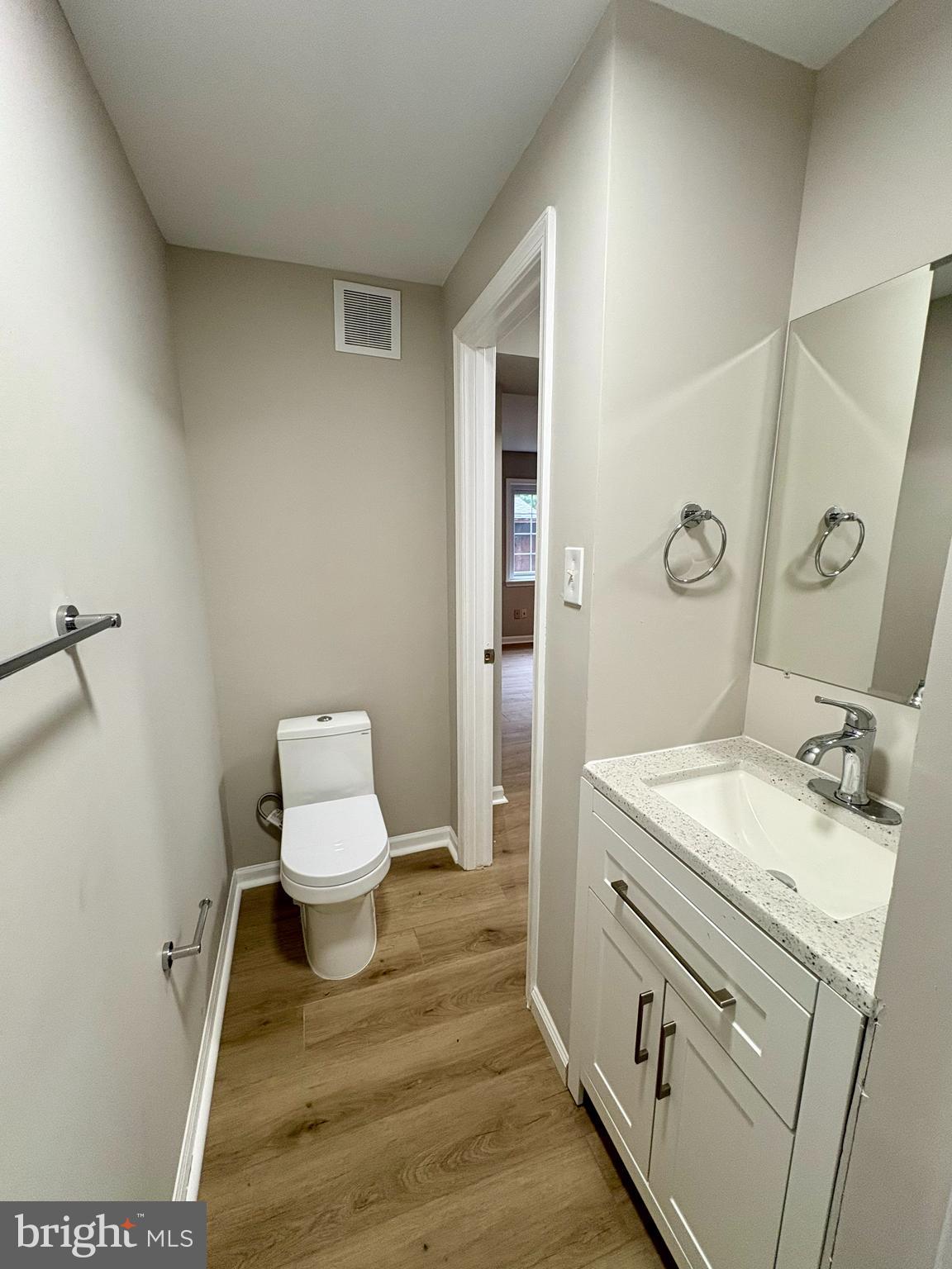 D EVEREUX WEST - Residential