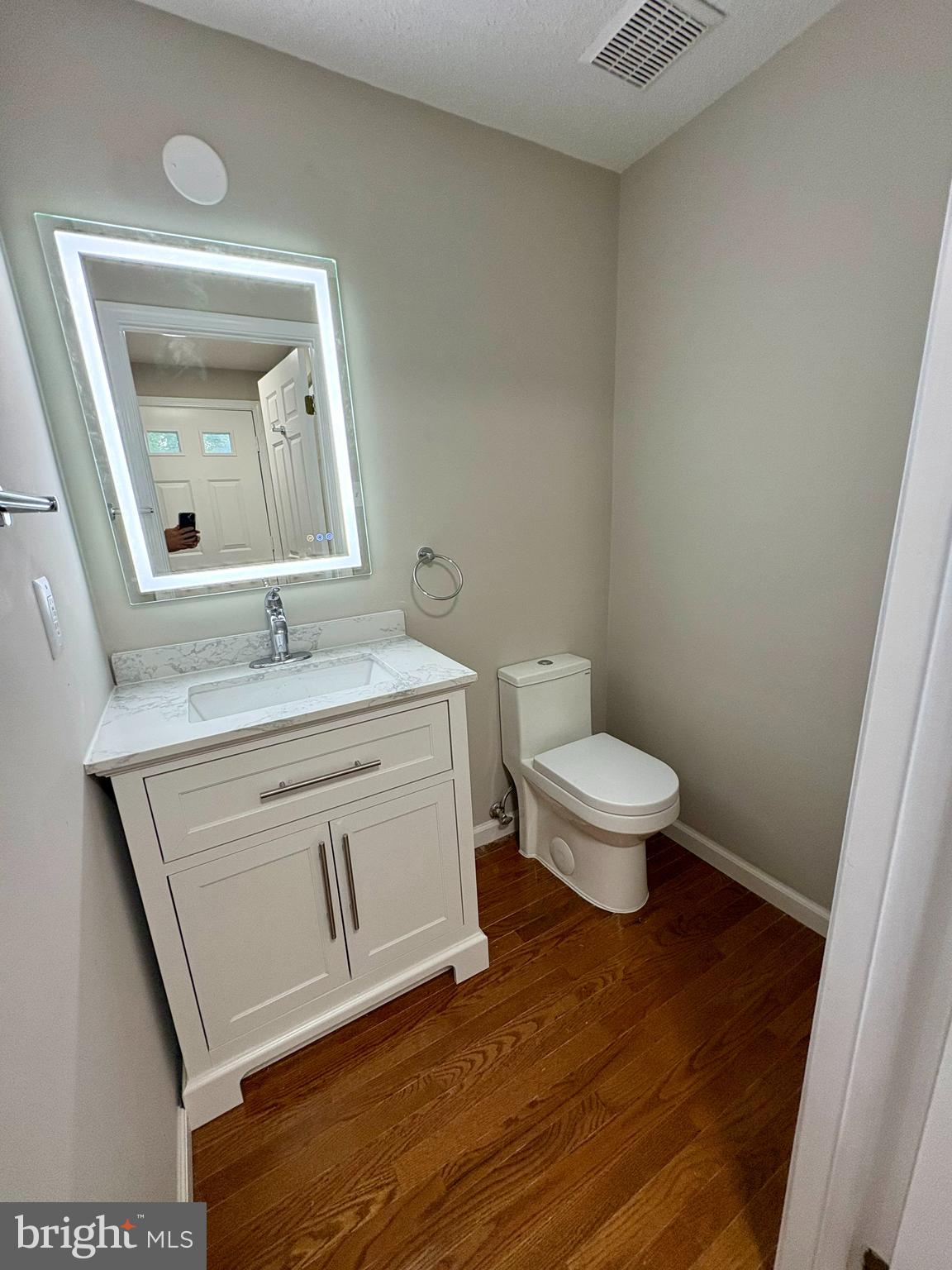 D EVEREUX WEST - Residential