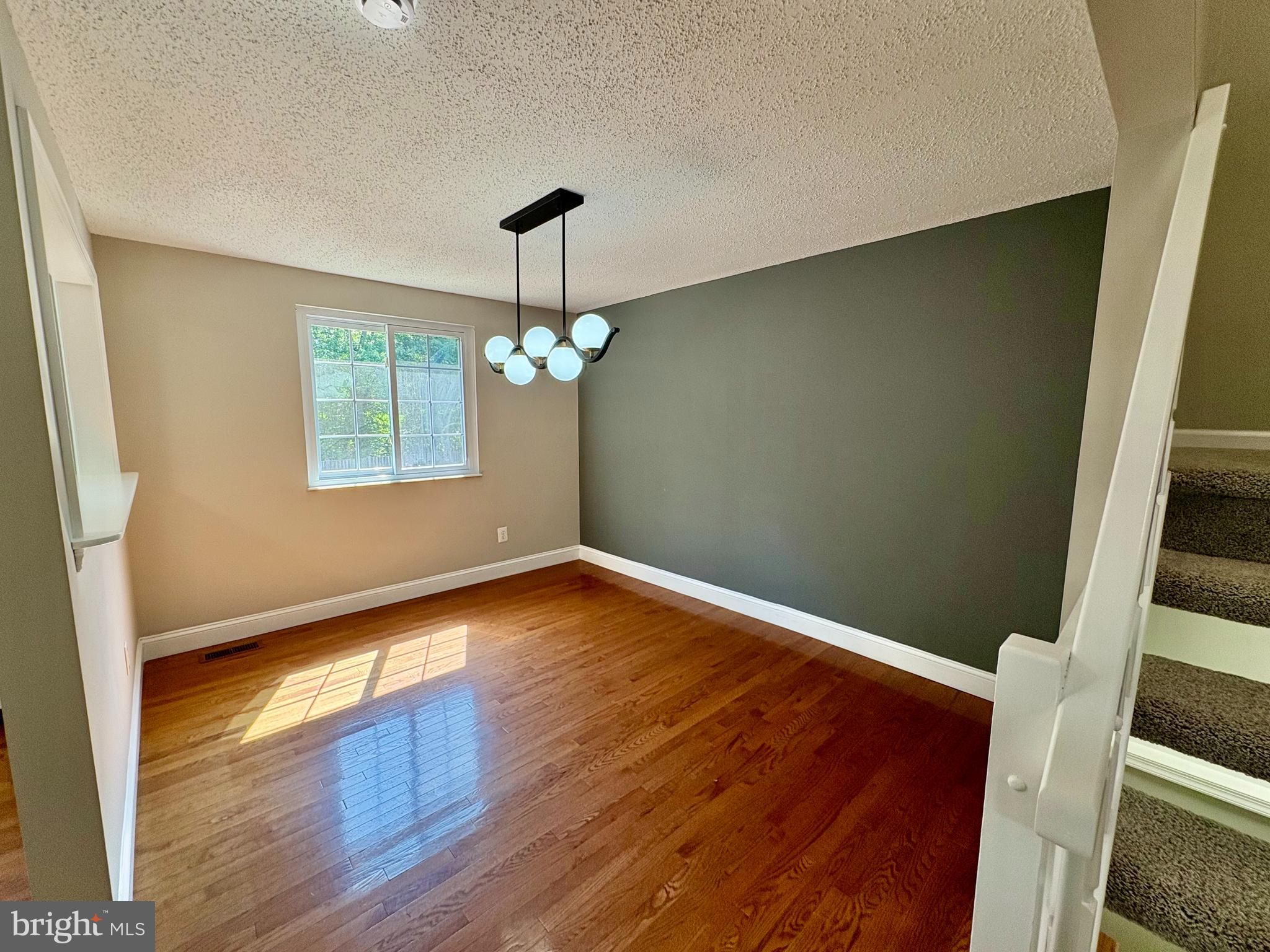 D EVEREUX WEST - Residential