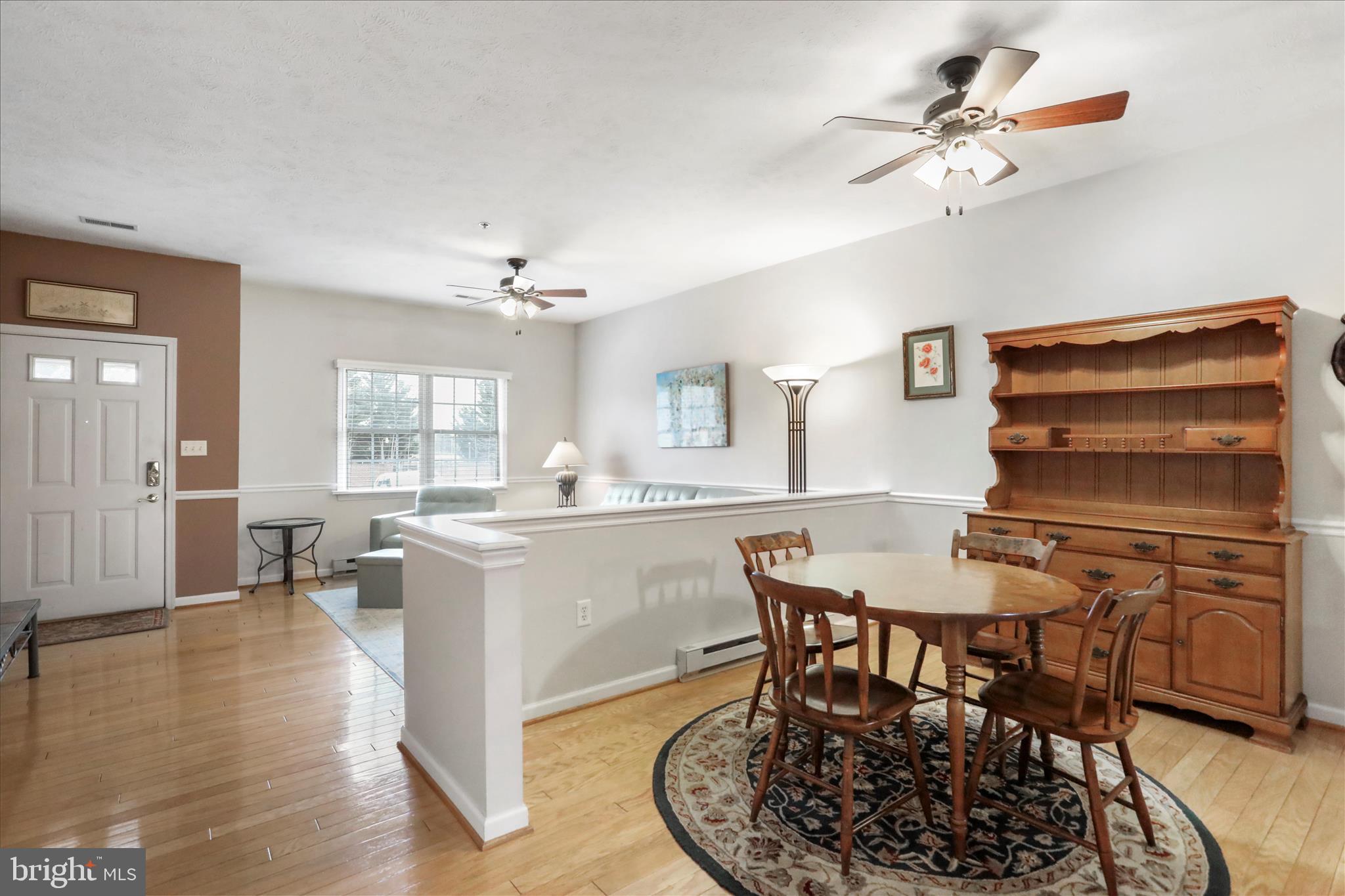 SUMMERLAND MANOR - Residential