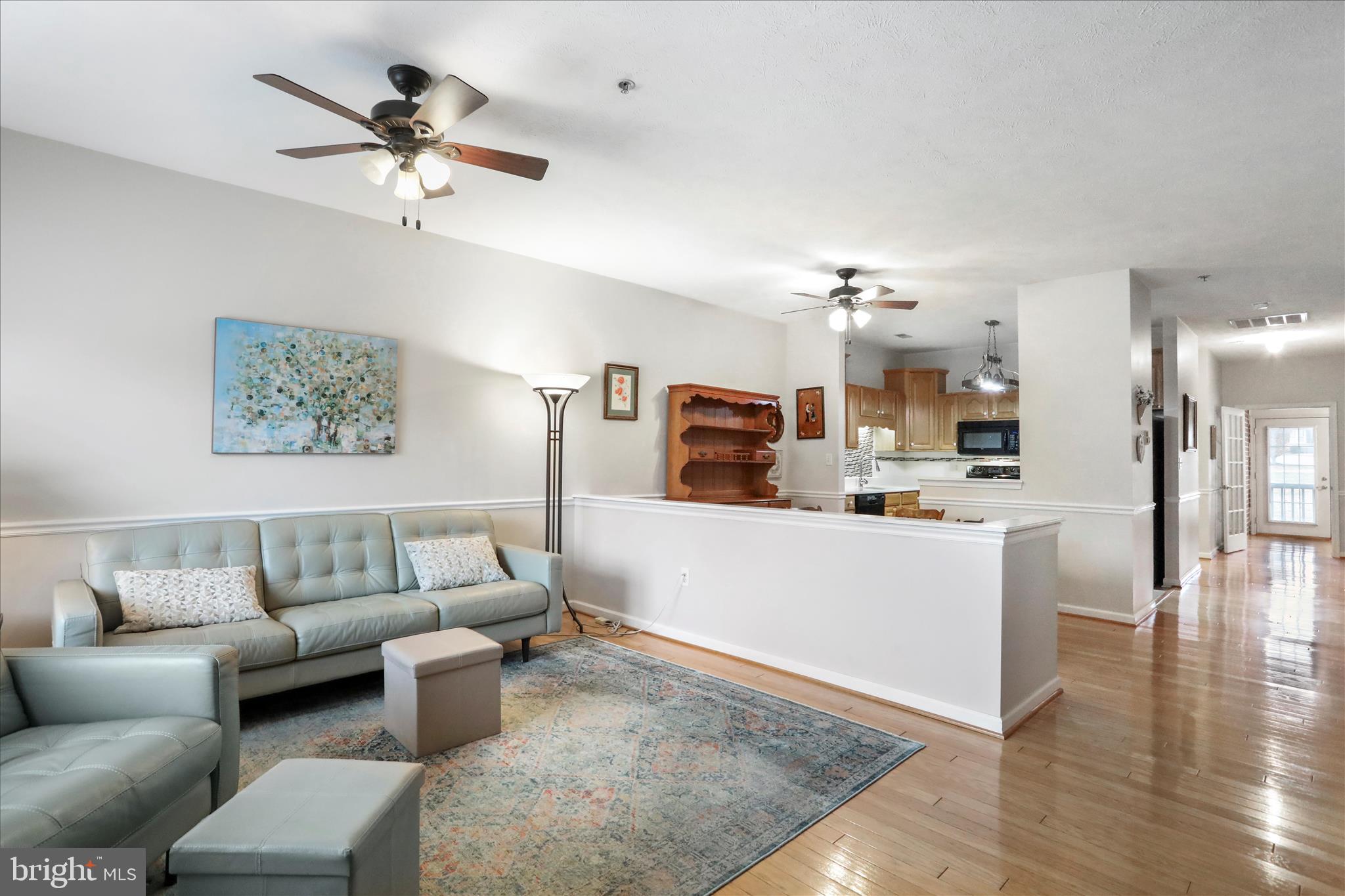 SUMMERLAND MANOR - Residential