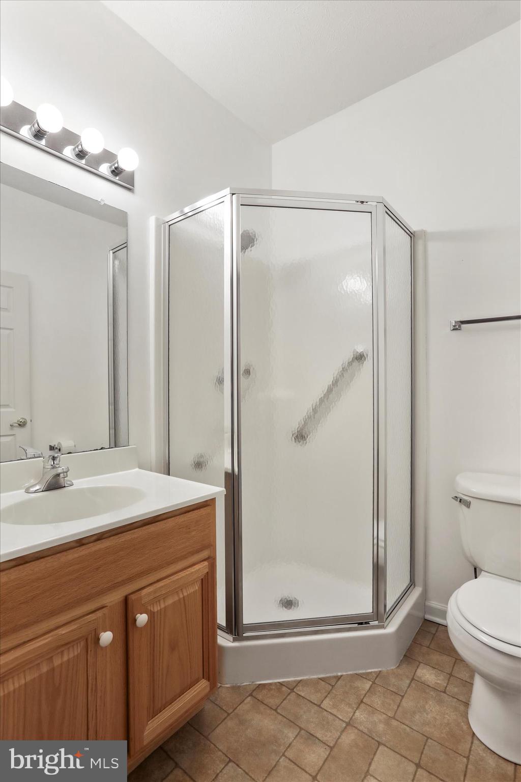 SUMMERLAND MANOR - Residential