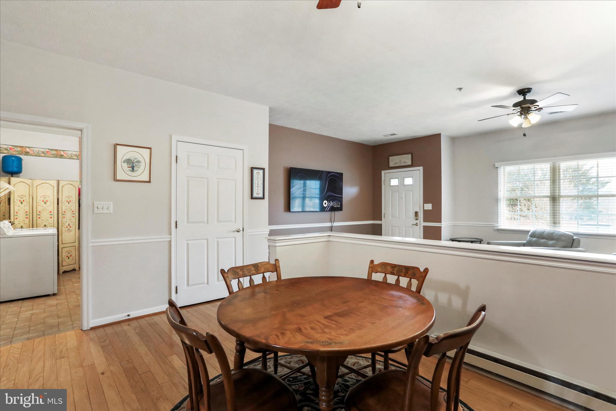 SUMMERLAND MANOR - Residential