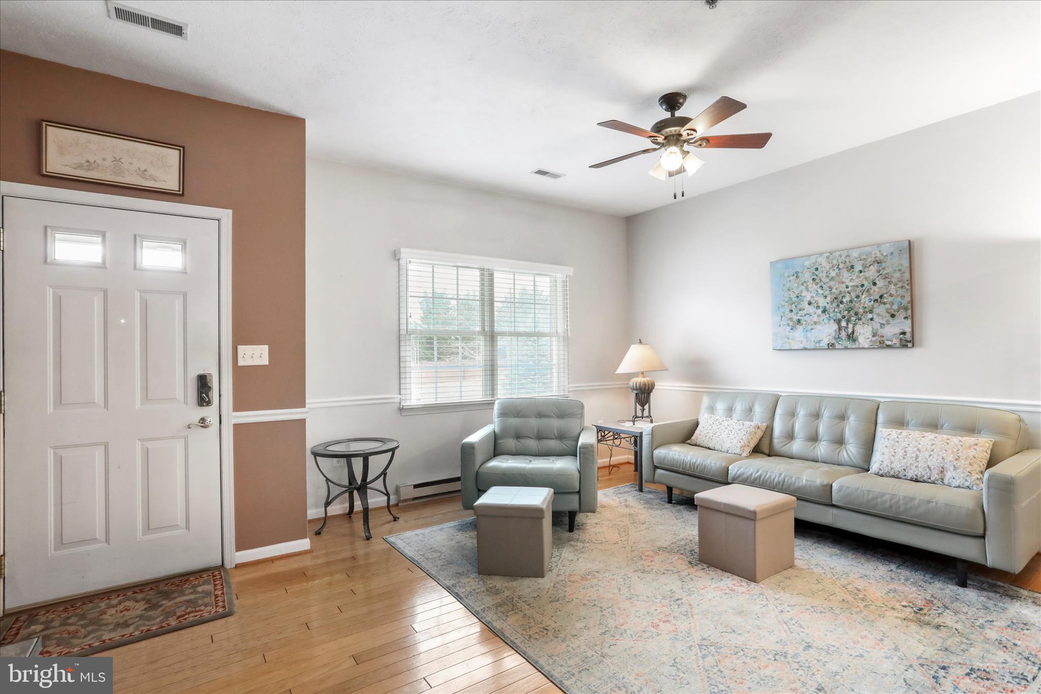 SUMMERLAND MANOR - Residential