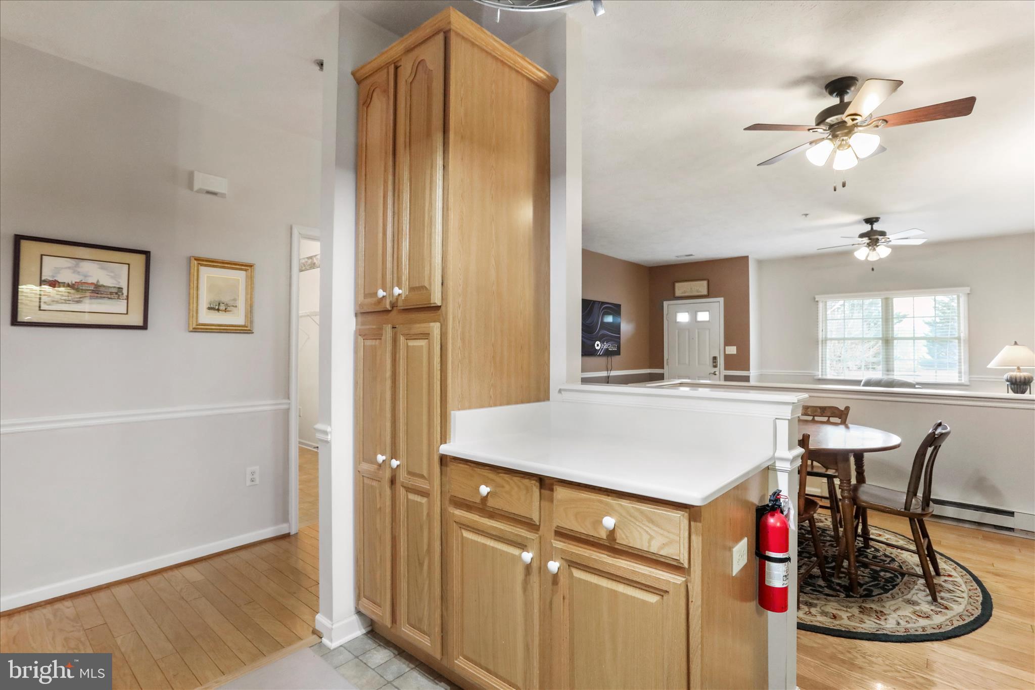 SUMMERLAND MANOR - Residential