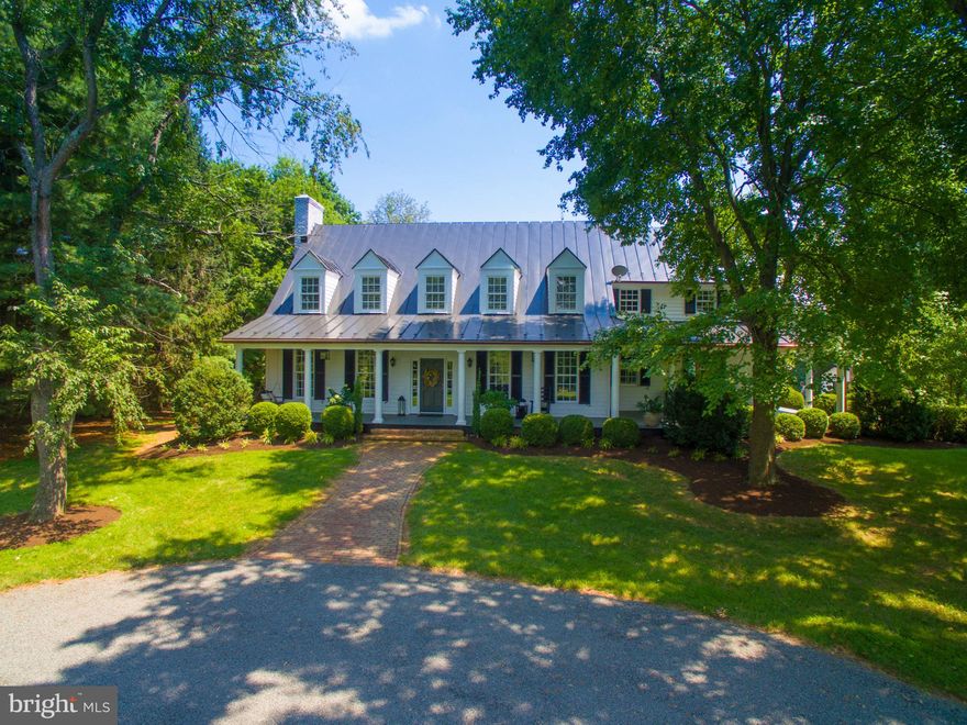 Gorgeous renovated Cape Cod in pristine condition on almost 7acres w/ mountain & pastoral views. Open flr plan w/ gourmet kit boasts Viking range, top of the line appliances. Stunning built ins, hardwood flrs, stone hearth FP's and exquisite craftsmanship throughout.  Relax and enjoy company with 3 fin levels & cust. Outdoor living space w/ pool, spa, cabana & fp. Converted barn w/2 car garage.