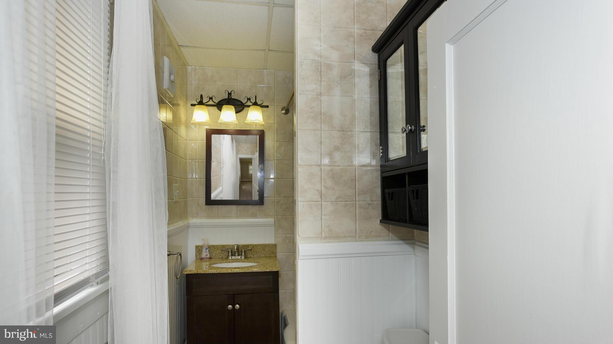 ROLAND TERRACE - Residential