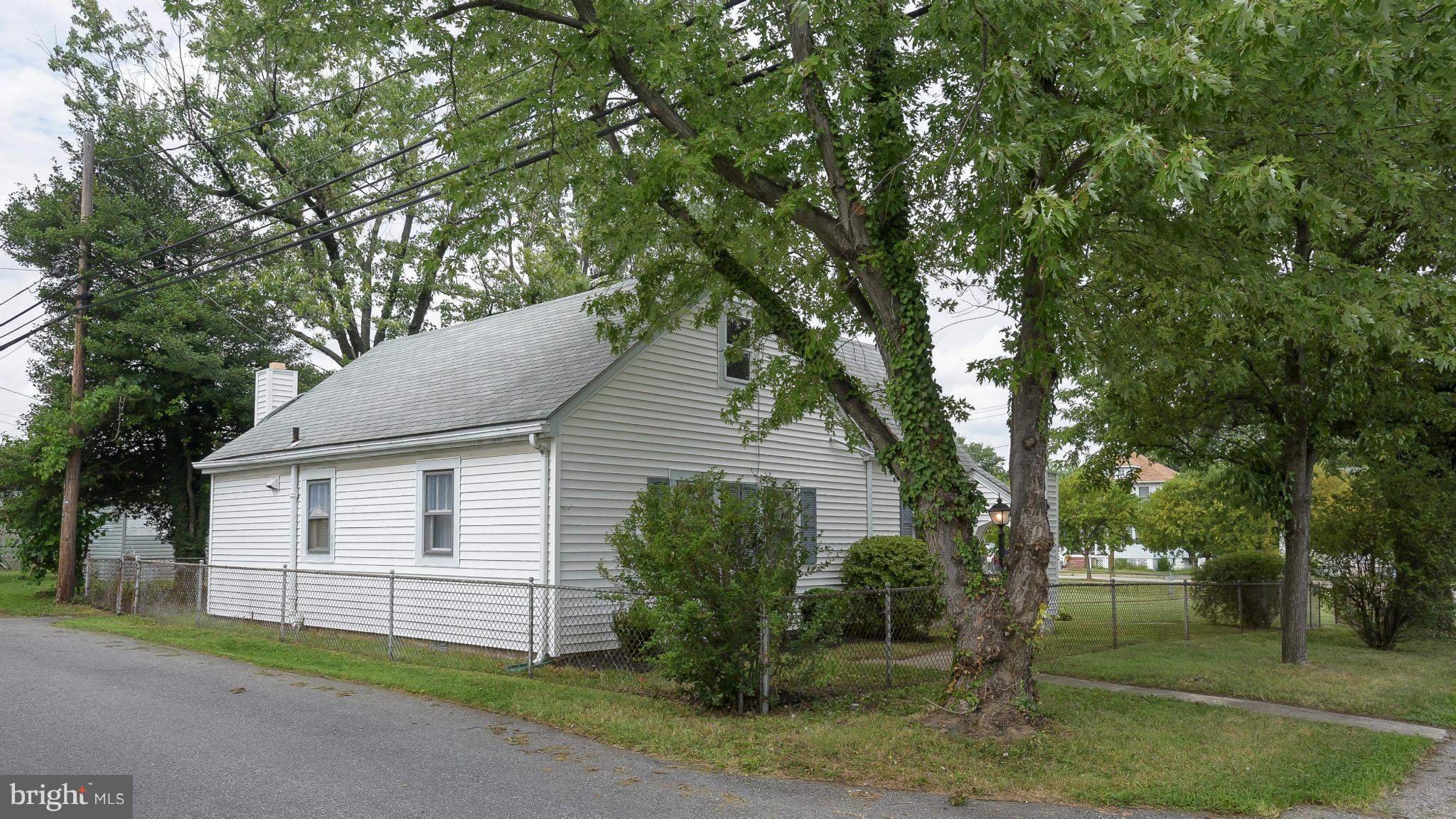 ROLAND TERRACE - Residential