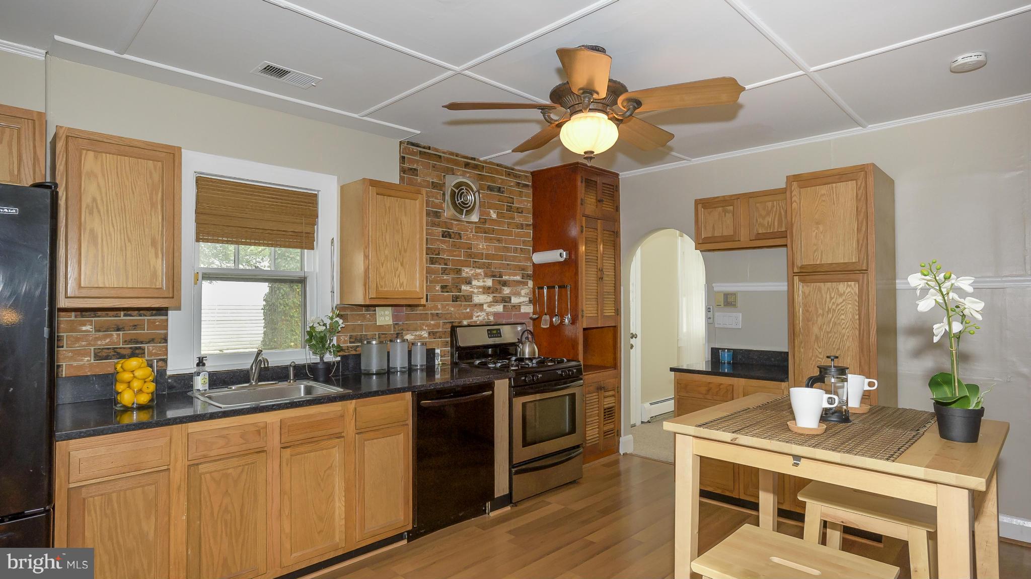 ROLAND TERRACE - Residential