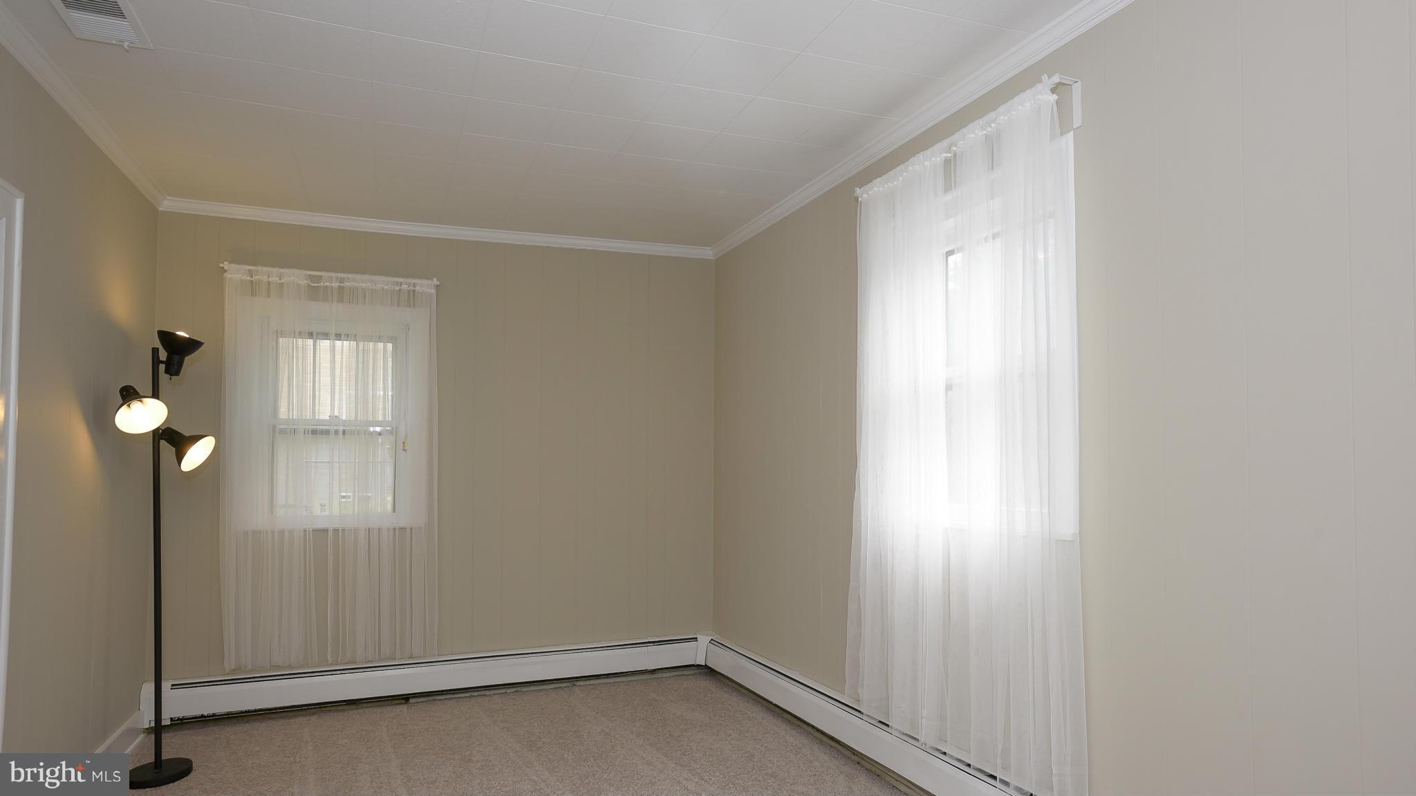 ROLAND TERRACE - Residential