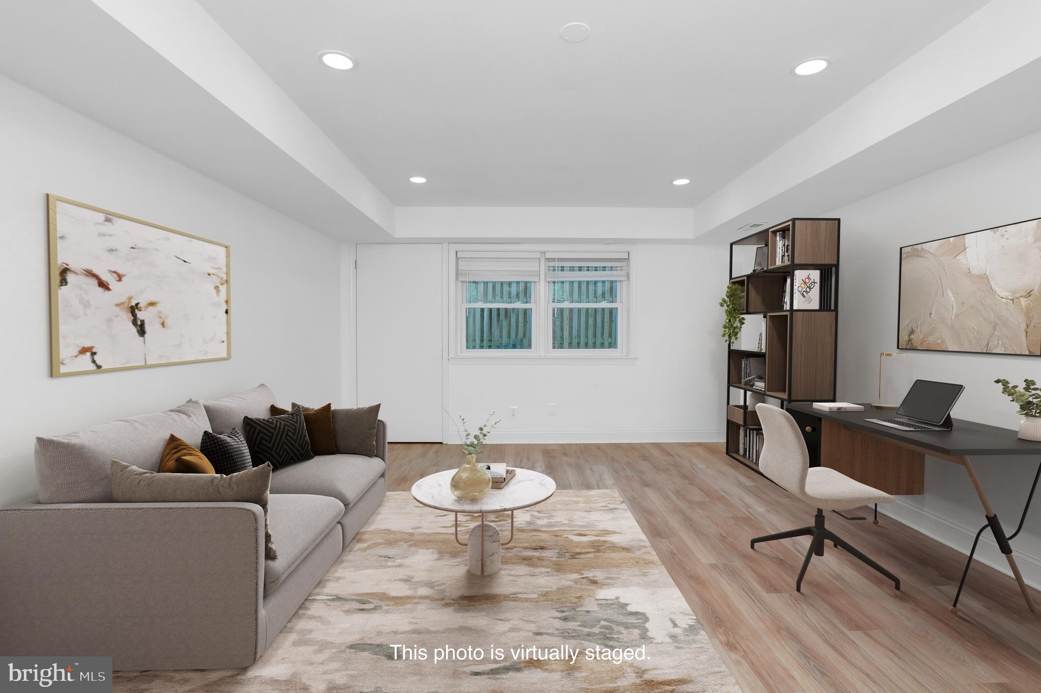 GOLF CLUB MANOR - Residential Lease