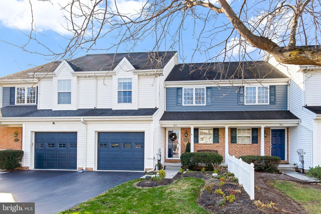 Photo of 604 Chatham Way, Lititz, PA 17543 (MLS # PALA2061020)