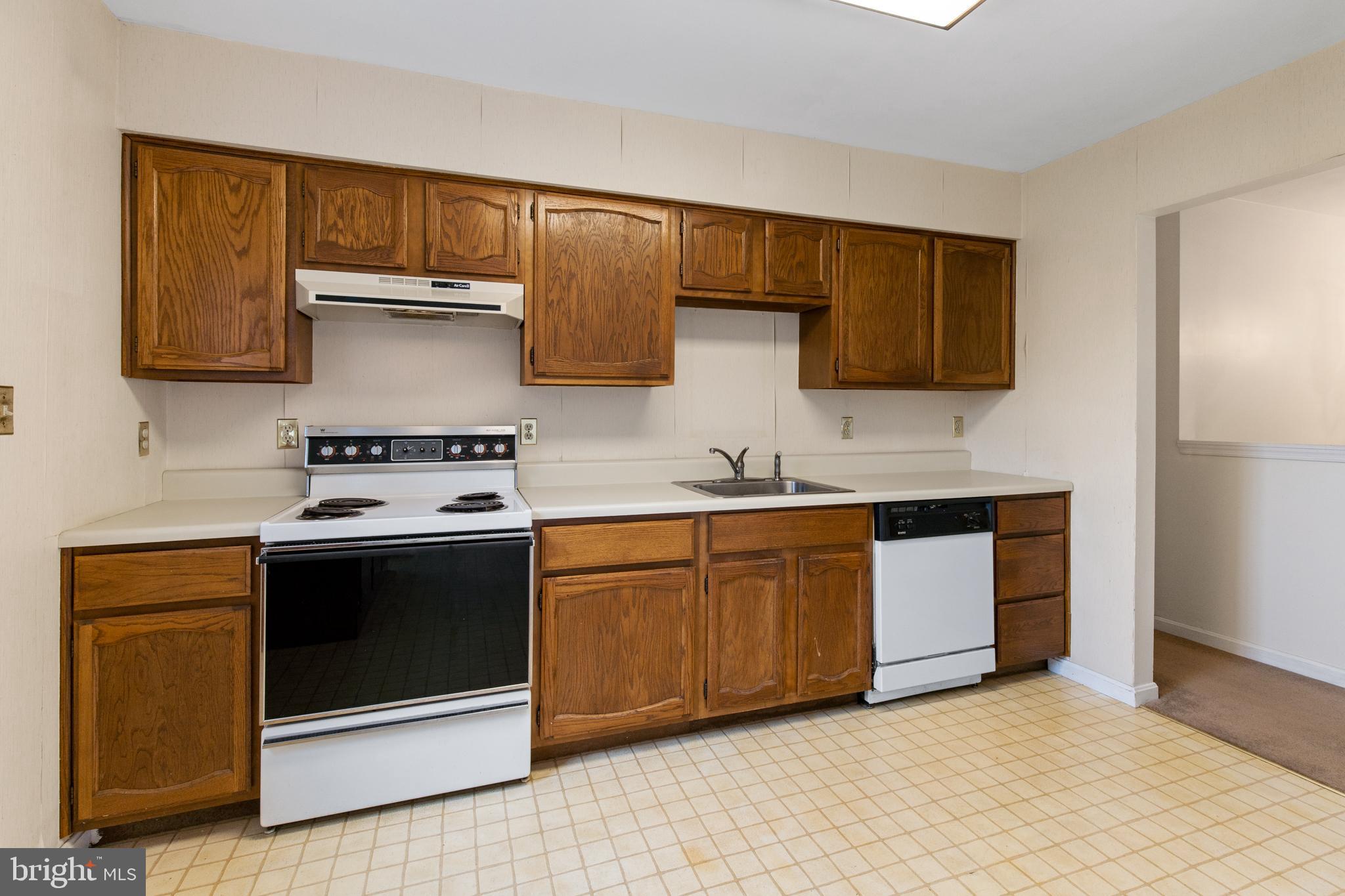 WALNUT TERRACE - Residential