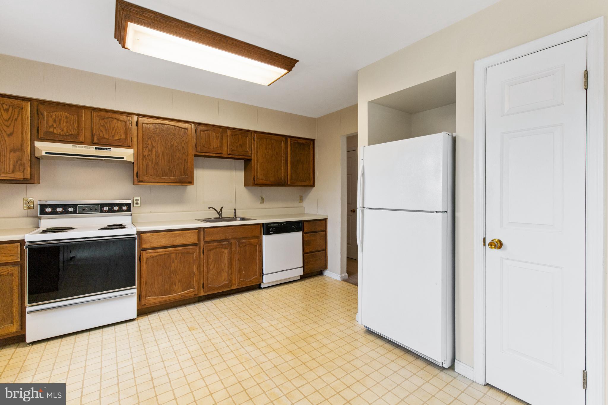 WALNUT TERRACE - Residential