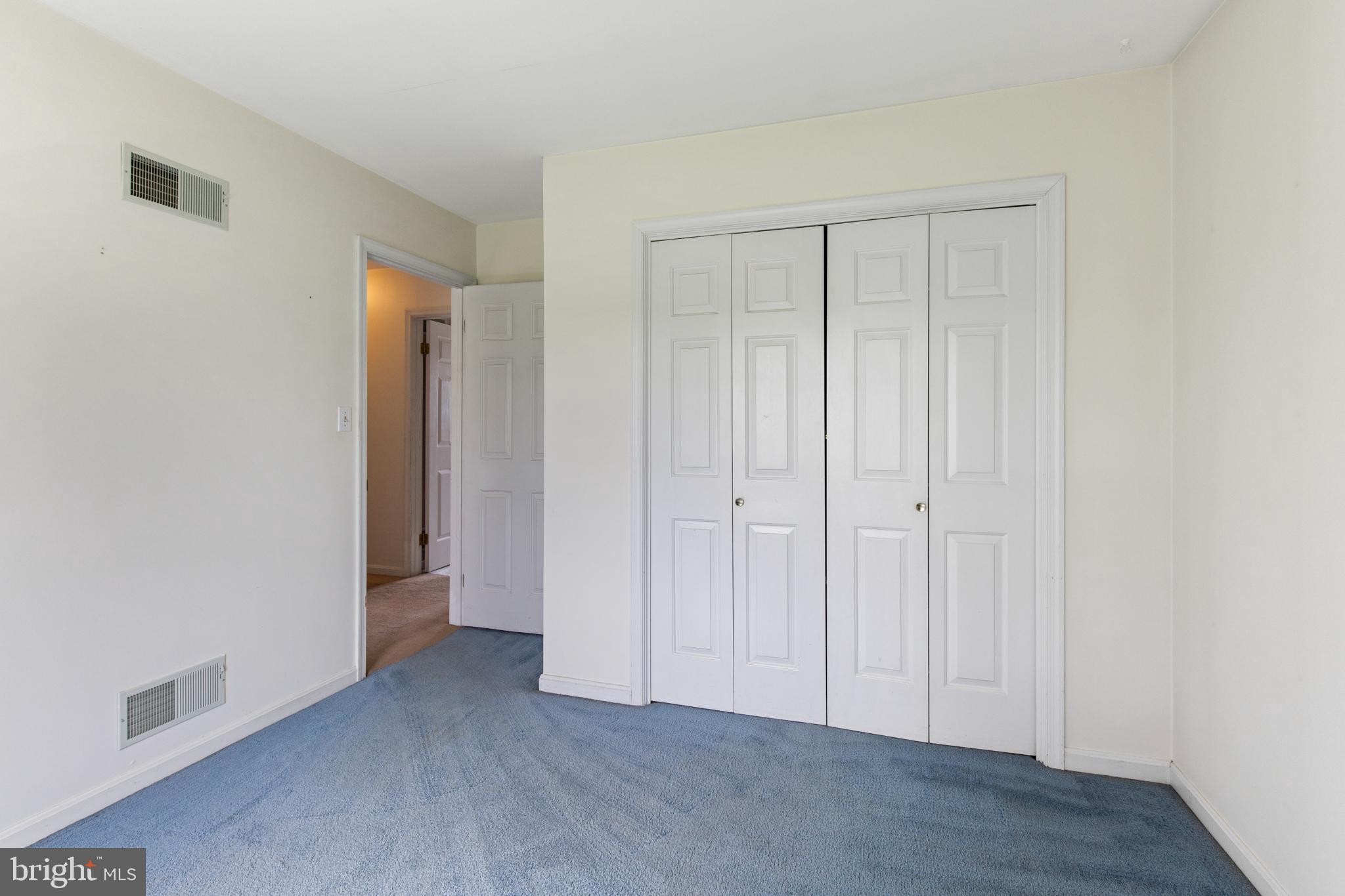 WALNUT TERRACE - Residential