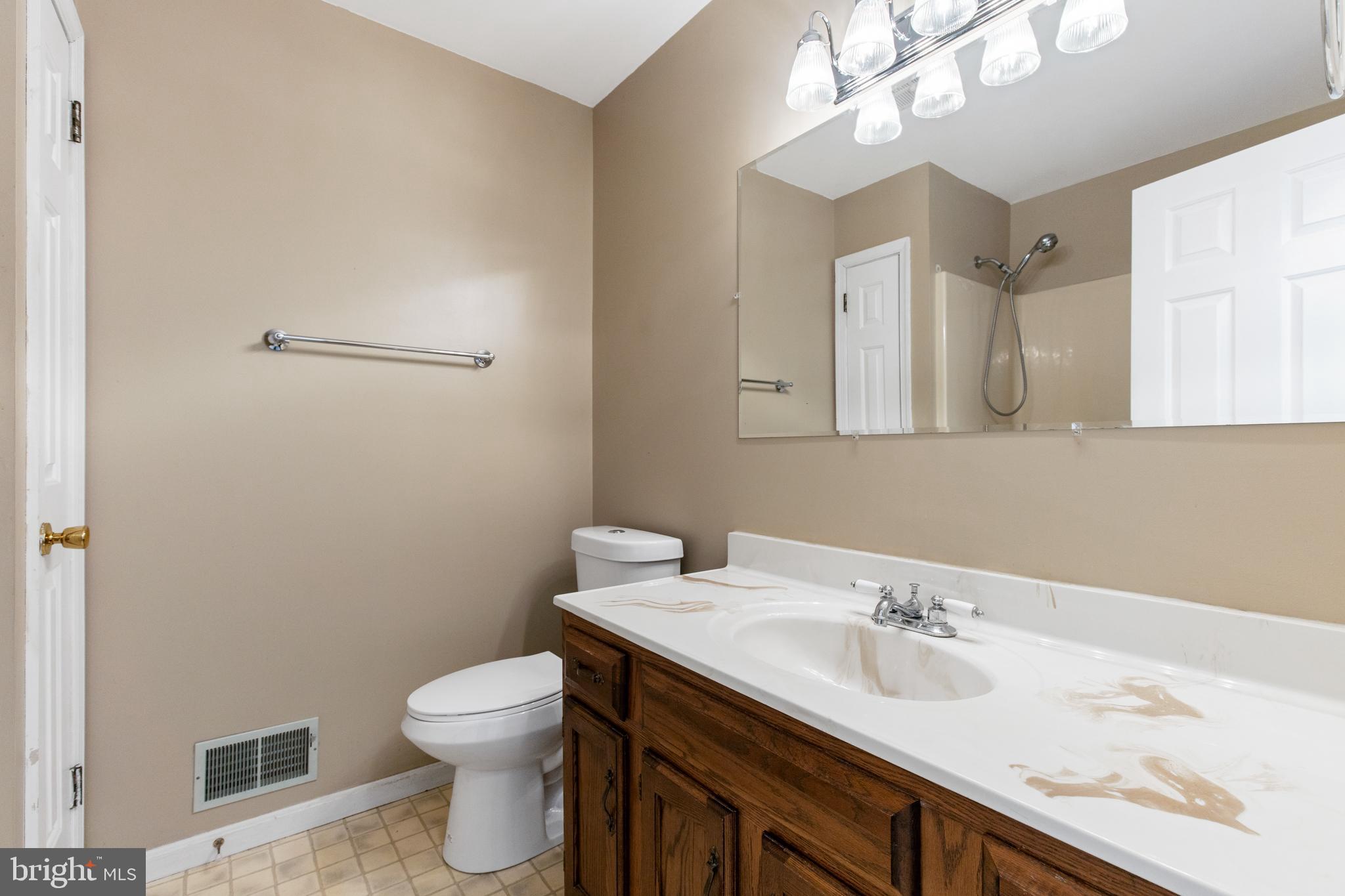 WALNUT TERRACE - Residential