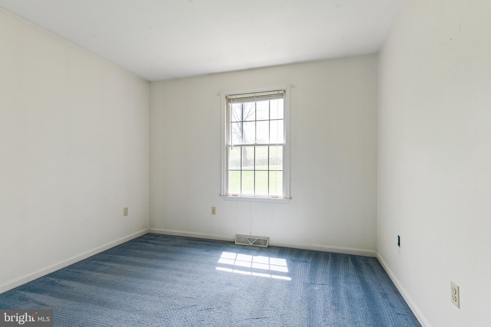 WALNUT TERRACE - Residential