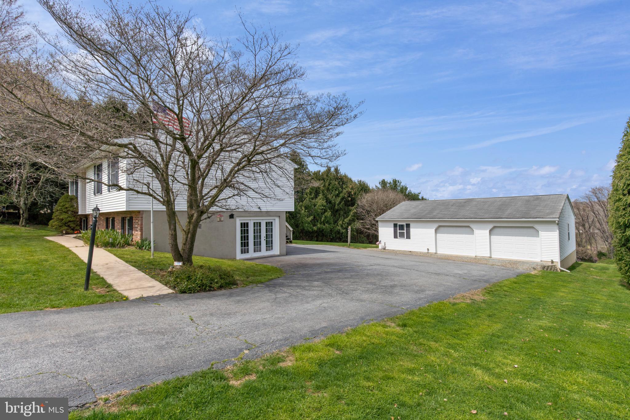 WALNUT TERRACE - Residential