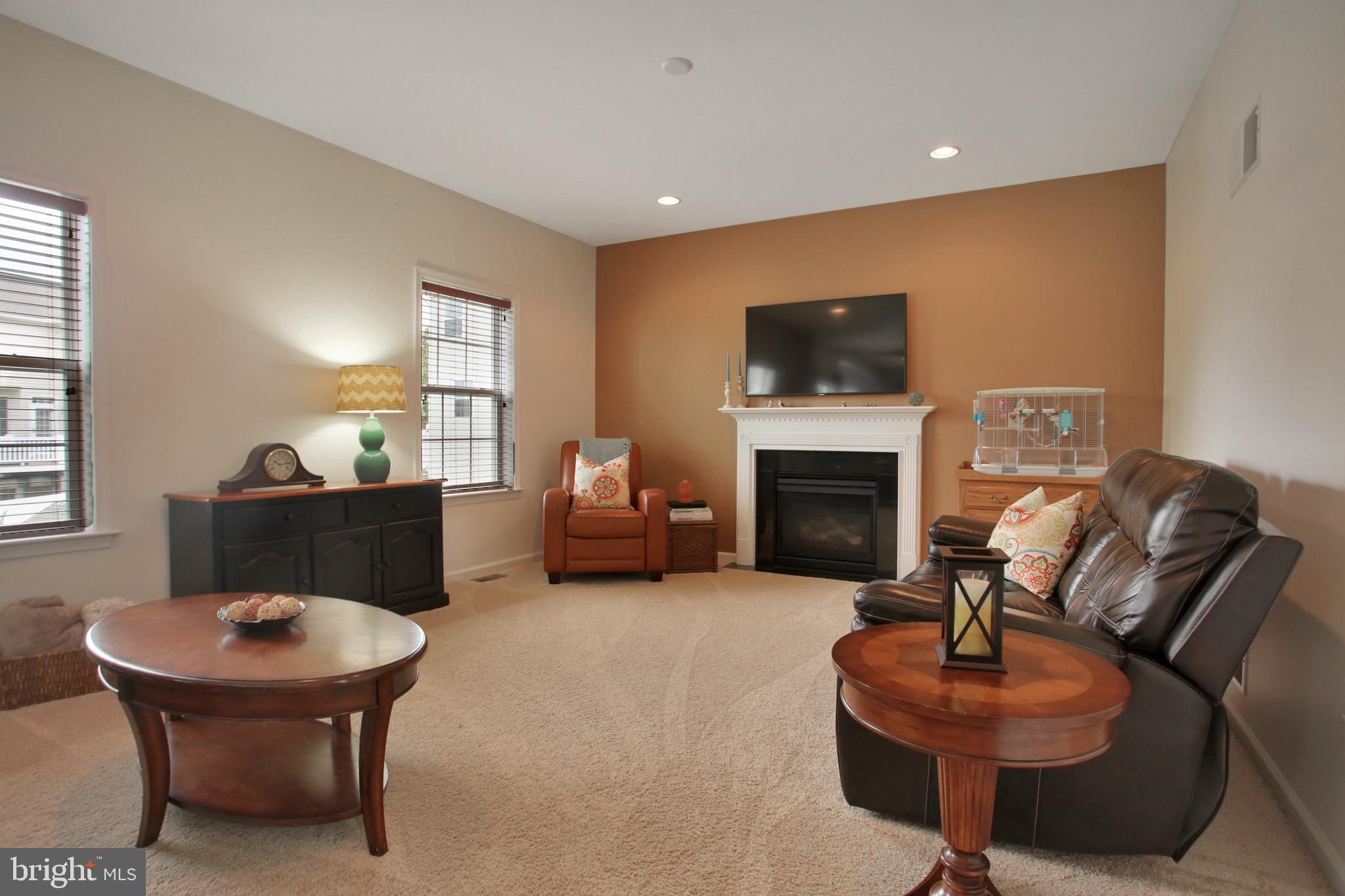 THE HEIGHTS OF BEACON HILL - Residential