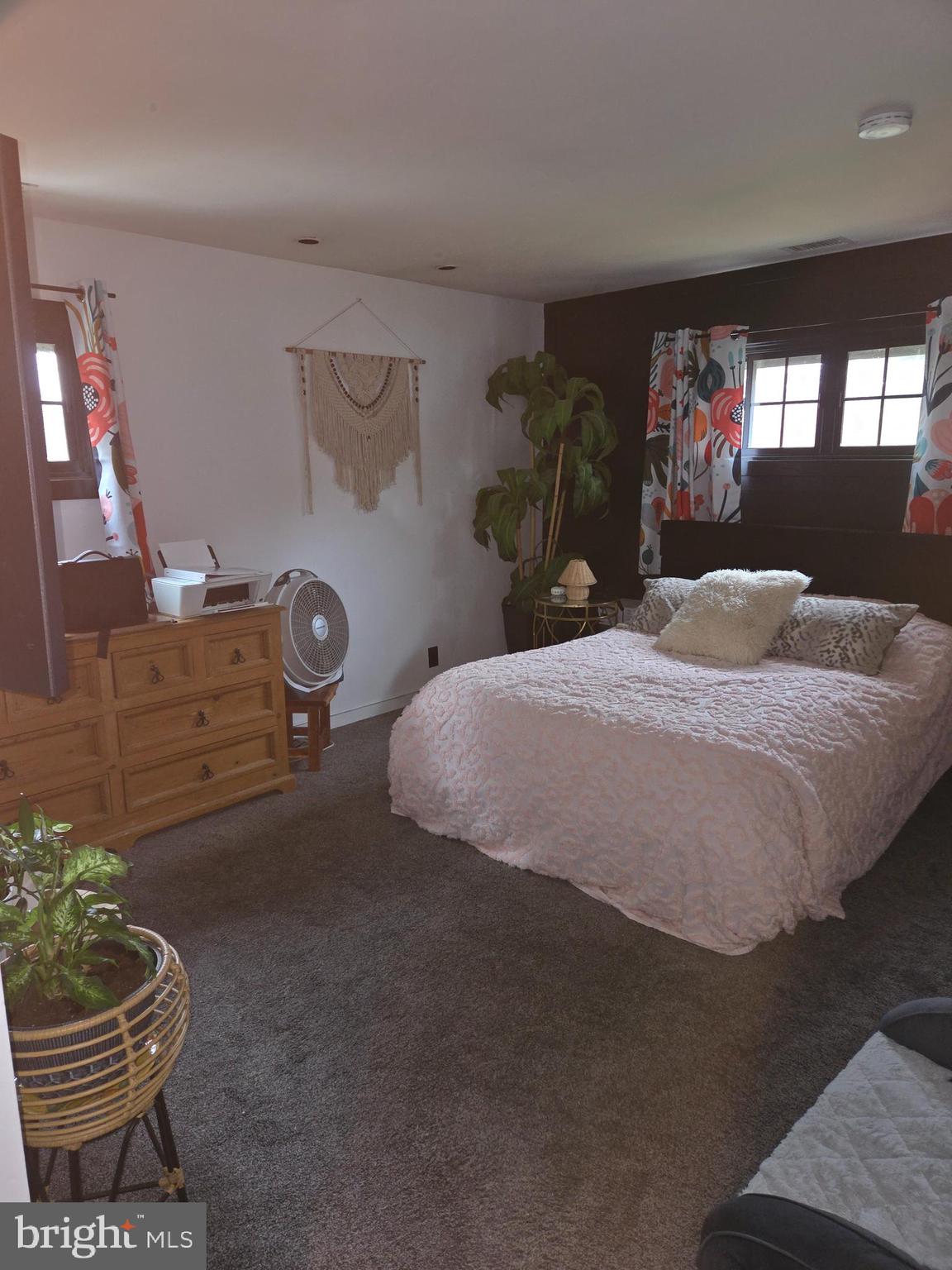 CROSSWICKS - Residential