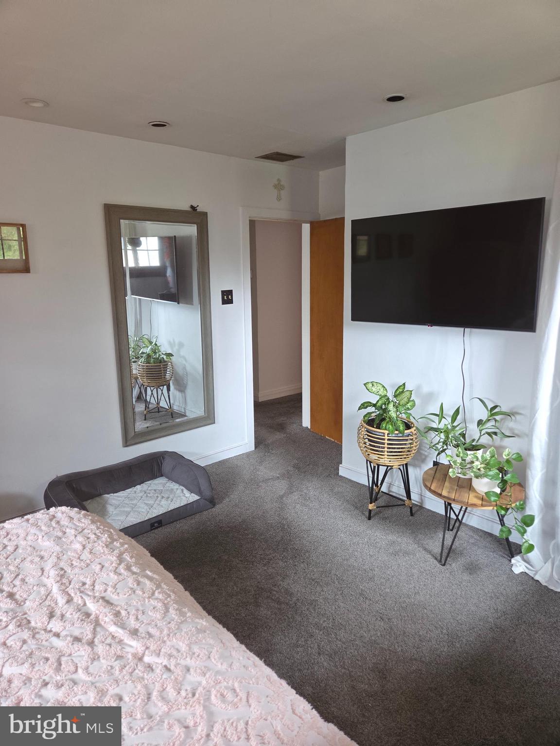 CROSSWICKS - Residential