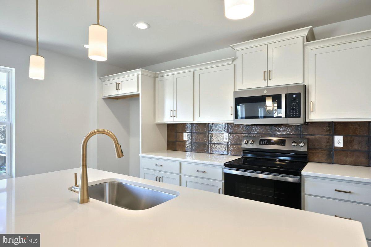 SUMMIT RIDGE - Residential